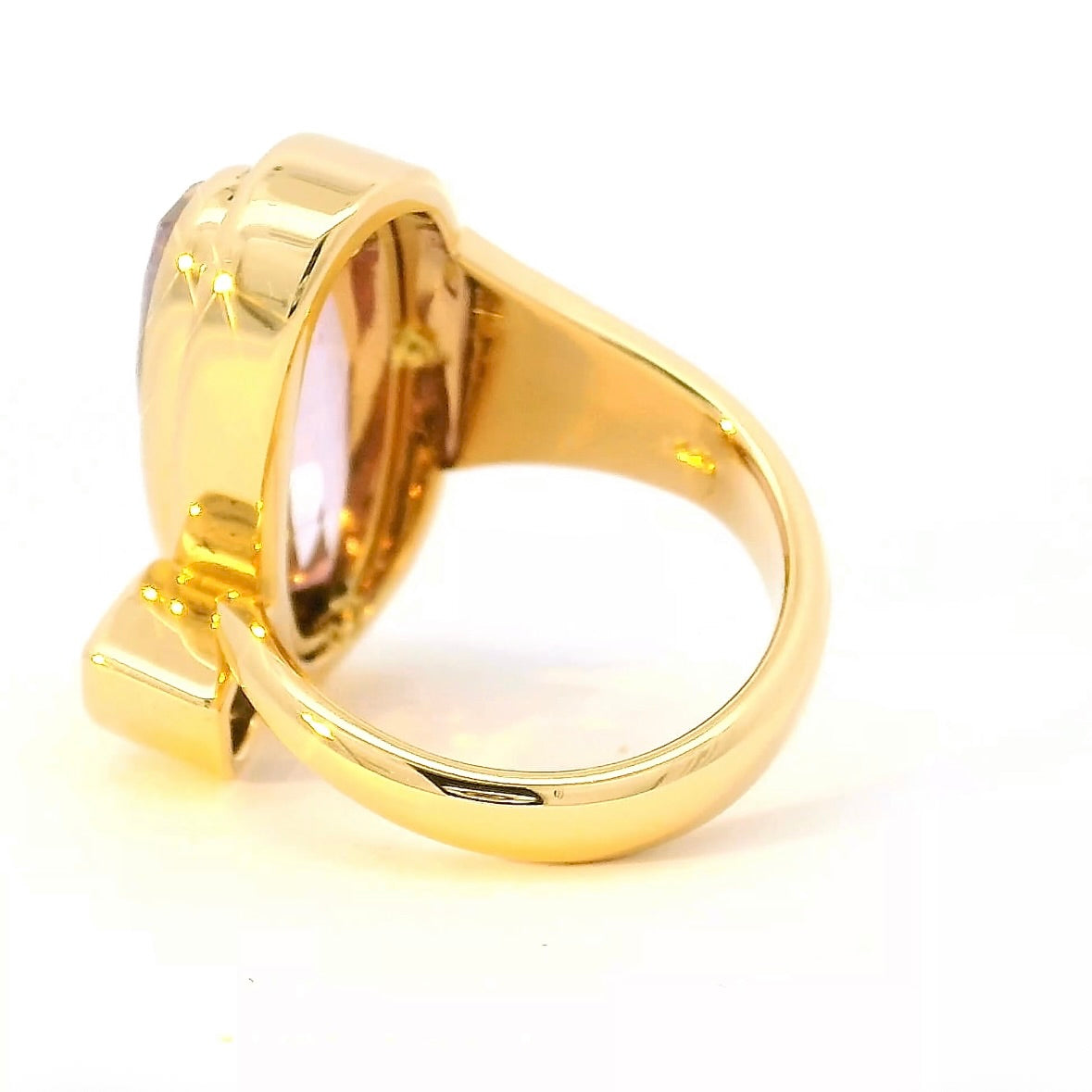 Handgefertigter Ring in 18 Karat Gelbgold mit Kunzit & Tansanit