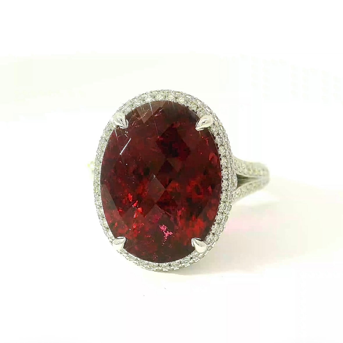 Impressive Ring & Pendant in 14 Karat White Gold with Rubellite & Brilliants