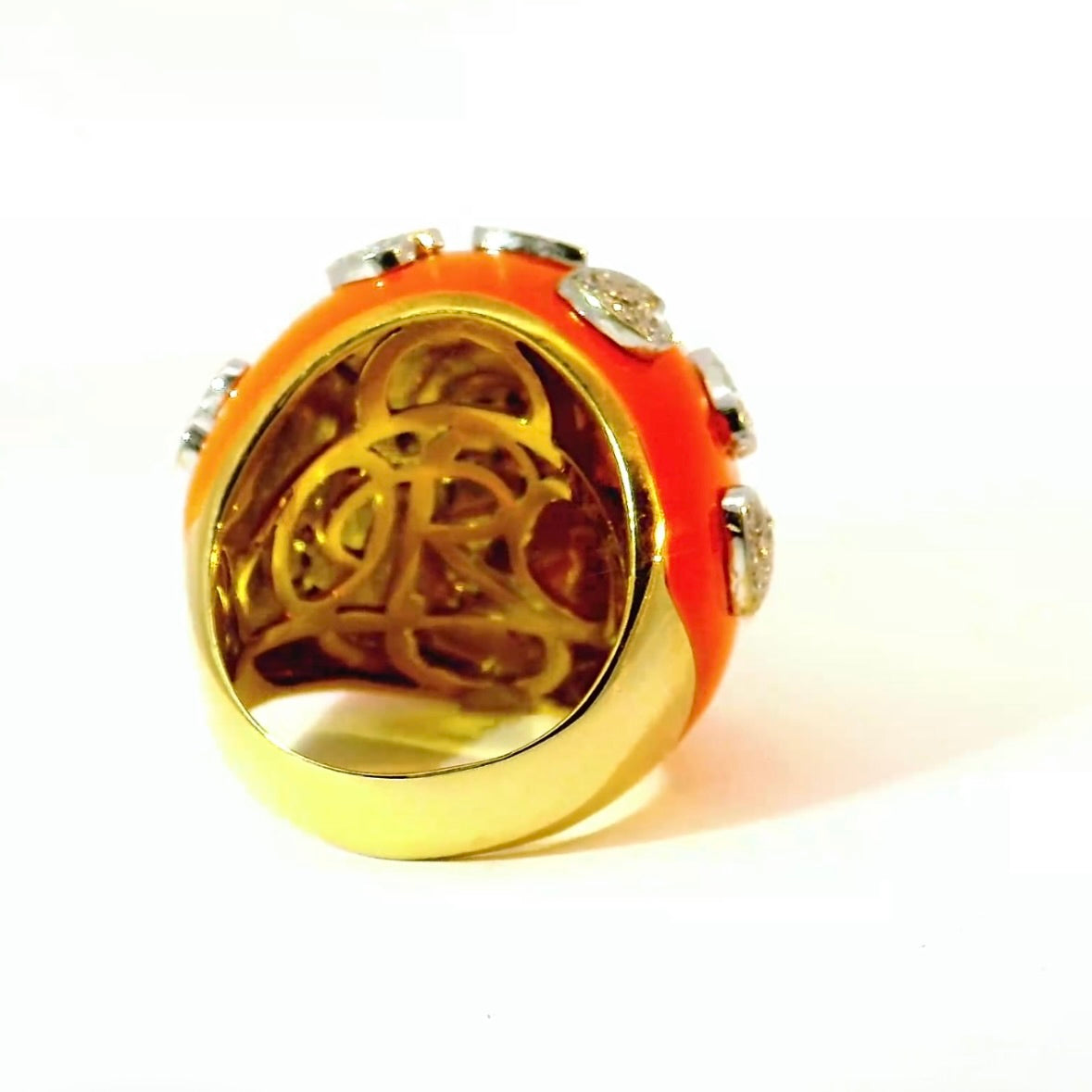 Riesiger Cocktailring in 18 Karat Gelb- & Weißgold mit Colorit & Brillanten
