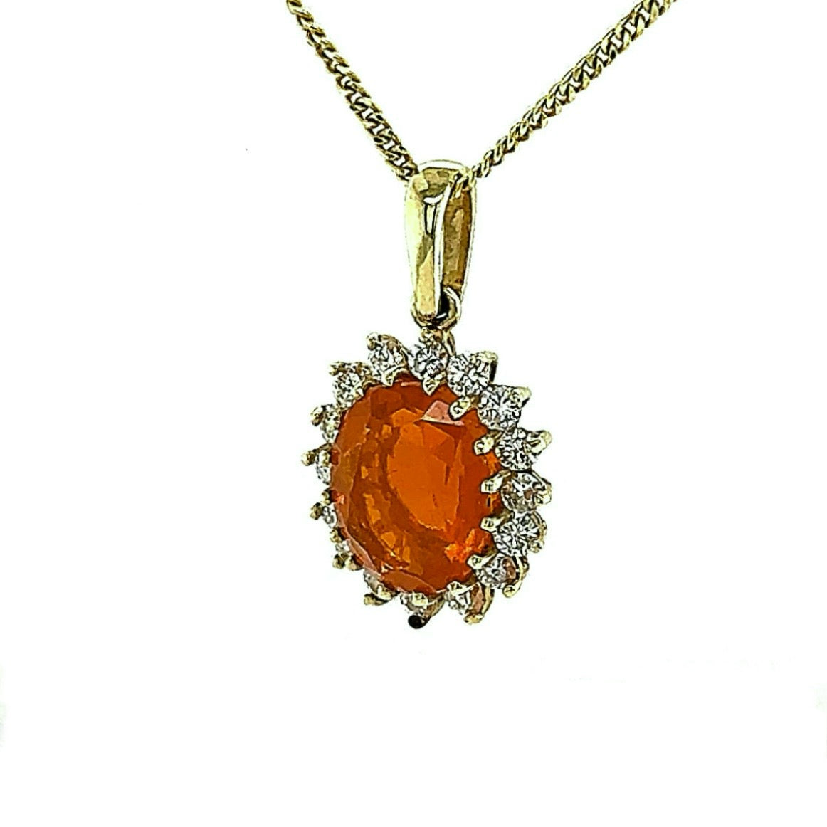 Stilvoller Feueropal-Anhänger in 14 Karat Gelbgold mit Brillanten und Kette