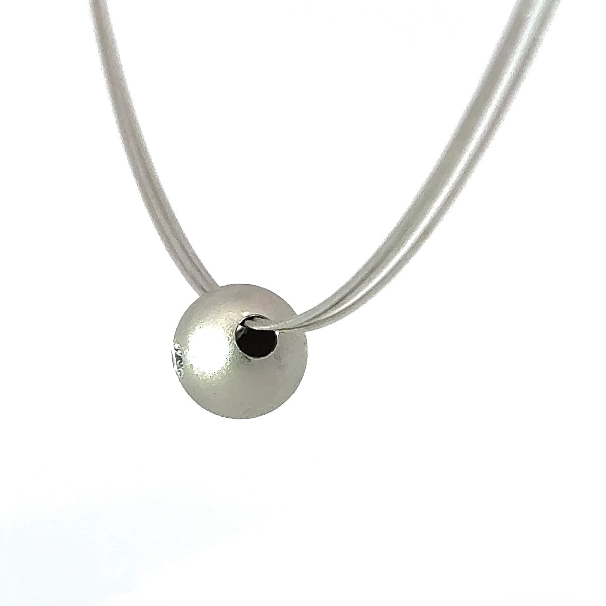 Elegant necklace in 14k white gold with 950 platinum pendant & brilliant-cut diamond