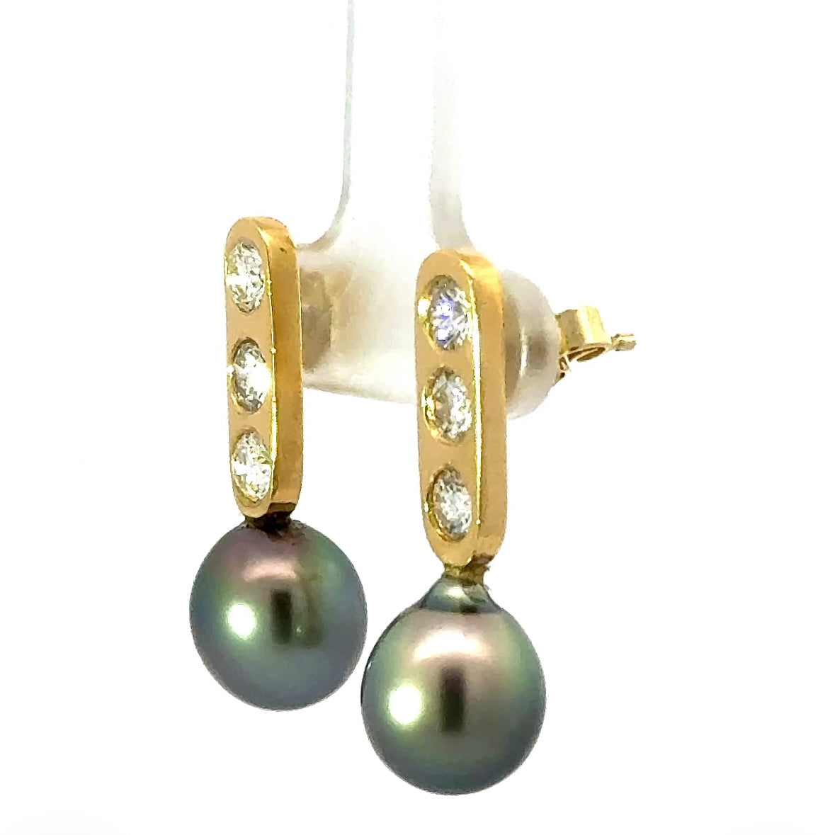 Edle Ohrringe in 18 Karat Gelbgold mit hochfeinen Brillanten & Tahitiperlen