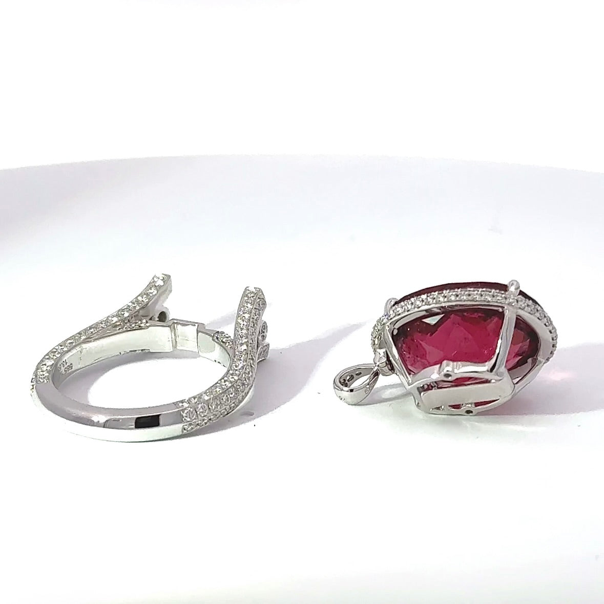 Impressive Ring & Pendant in 14 Karat White Gold with Rubellite & Brilliants