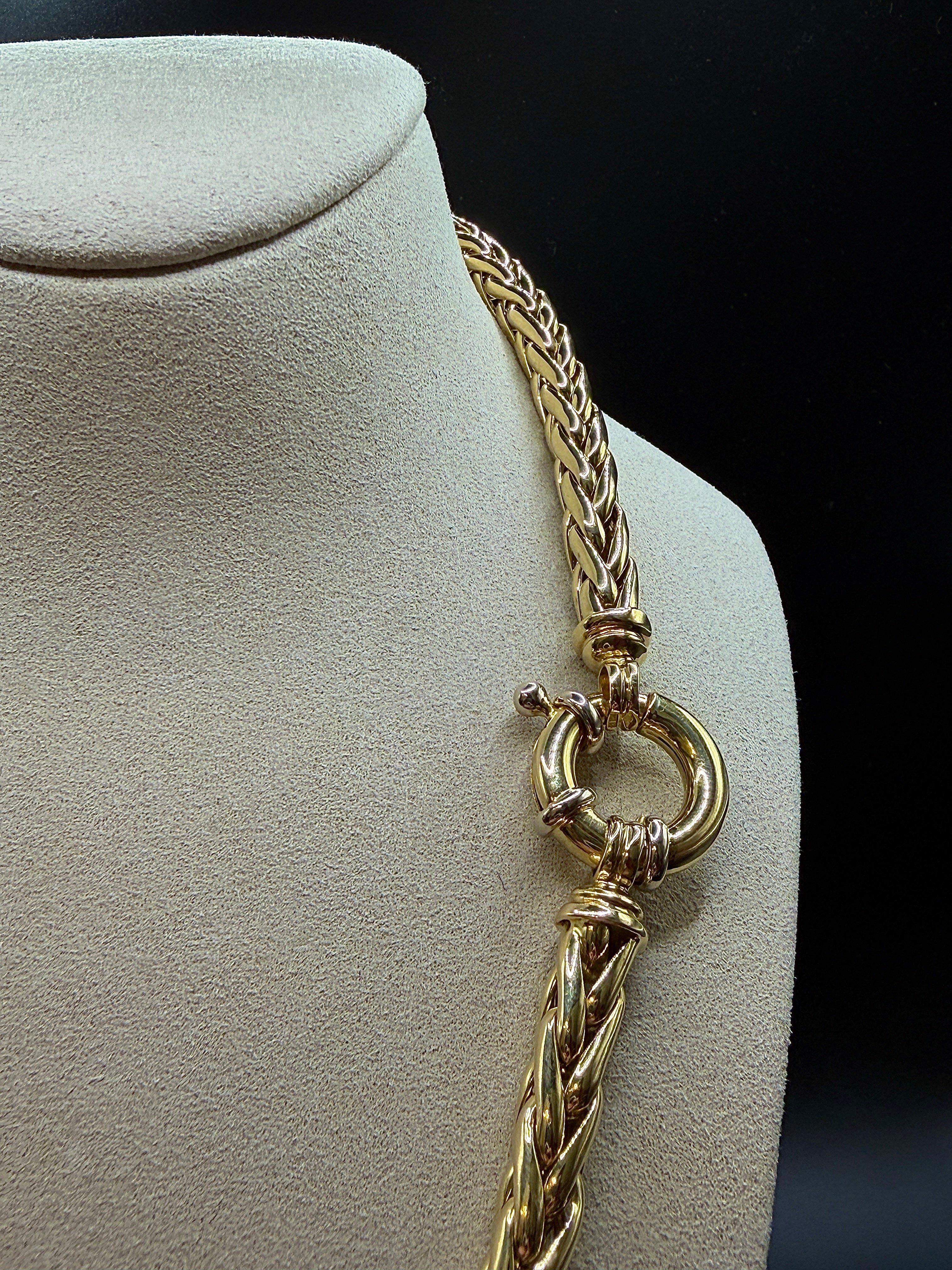 Dominant braided chain in 18 carat (750) yellow gold with large spring ring