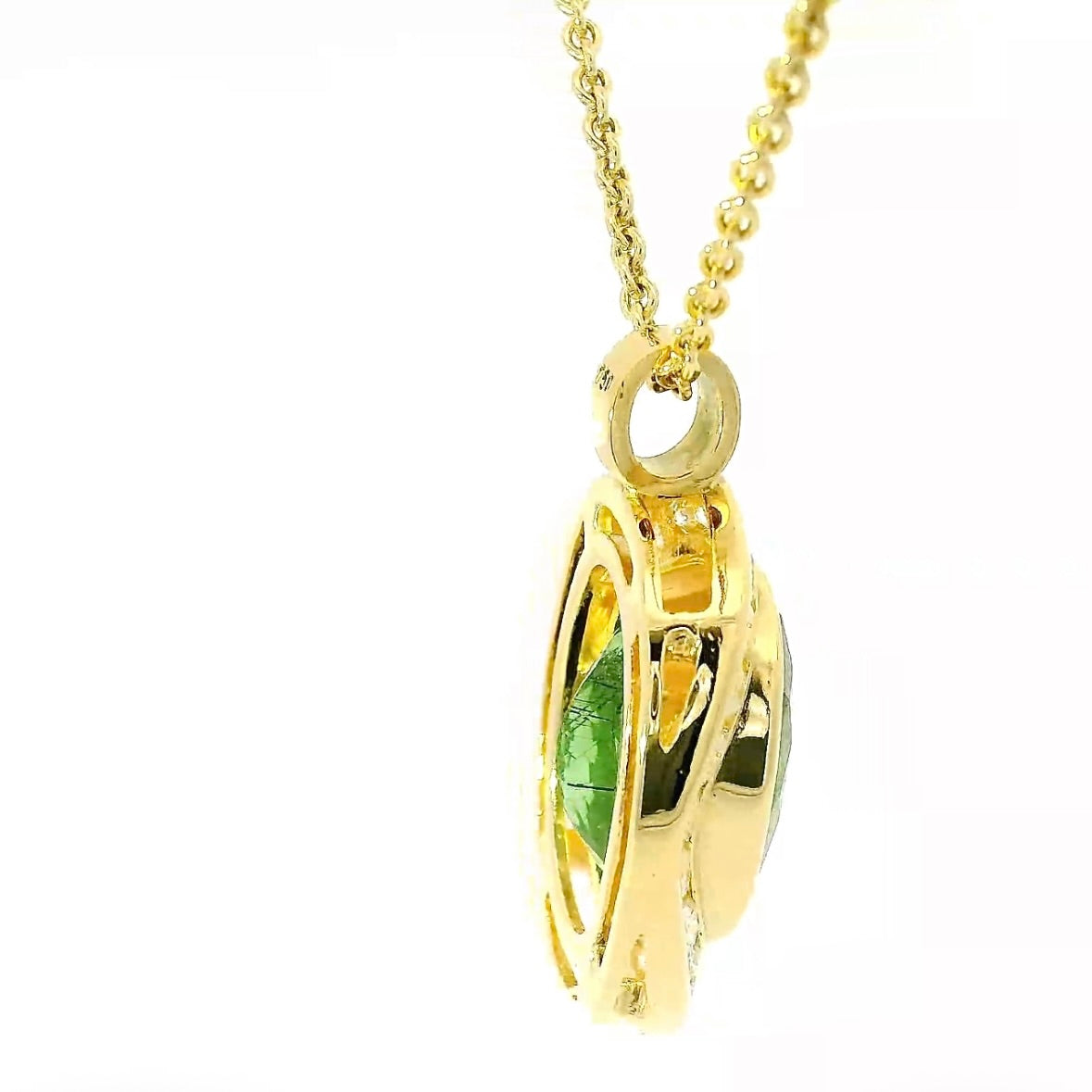 Edler Anhänger in 18 Karat Gelbgold mit großem Peridot & Brillanten