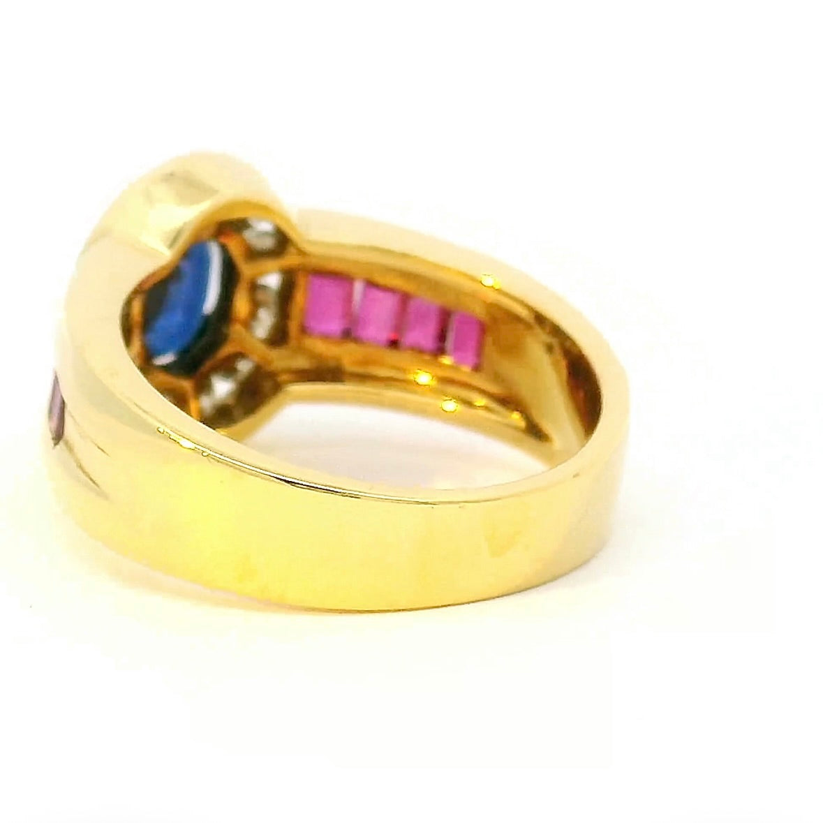 Edler Ring in 18 Karat Gelbgold mit Saphir, Brillanten & Rubinen