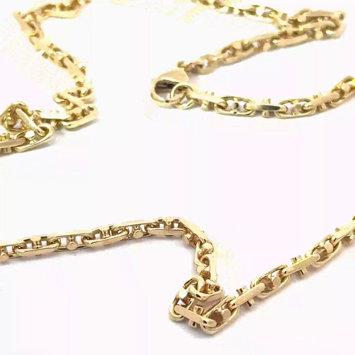 Ausgefallene Halskette in 18 Karat Gelbgold mit Karabinerverschluss