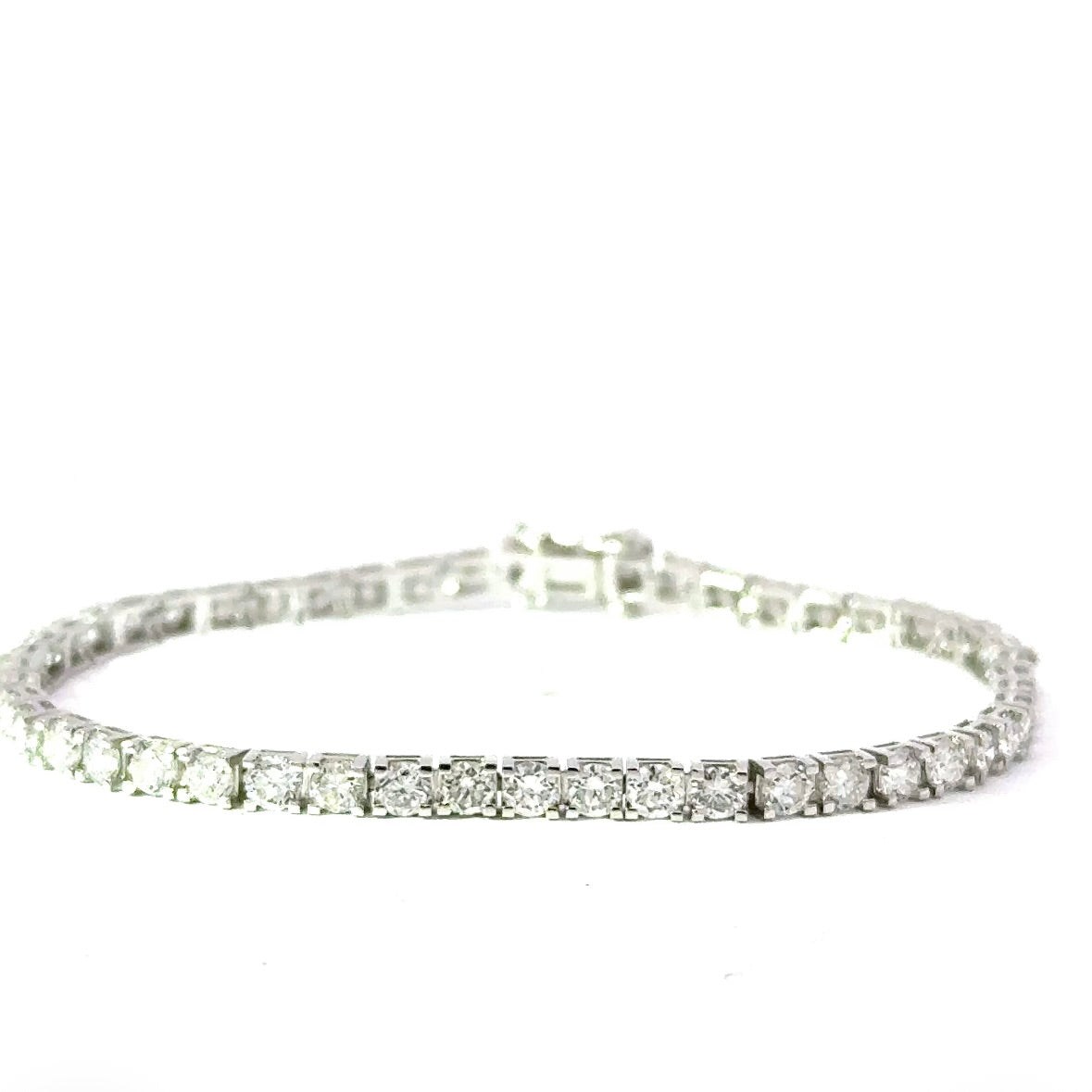 Edles Tennisarmband in 900er Platin mit 5 Karat feinen Brillanten
