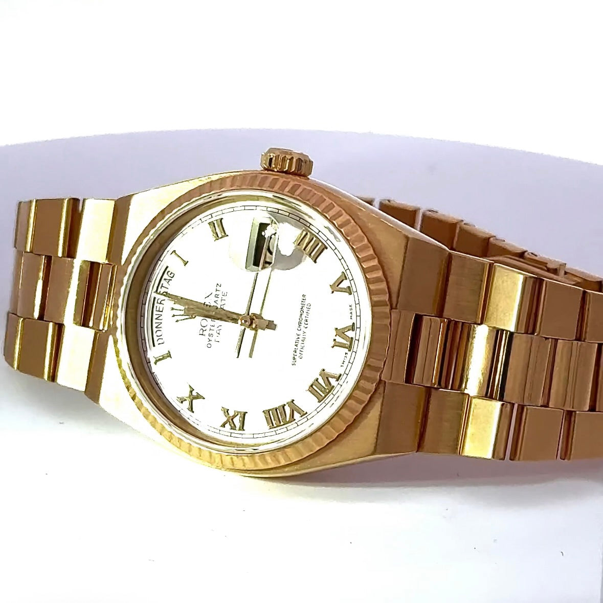 Rolex Day-Date Oysterquartz Ref. 19018 in 18 Karat Gelbgold