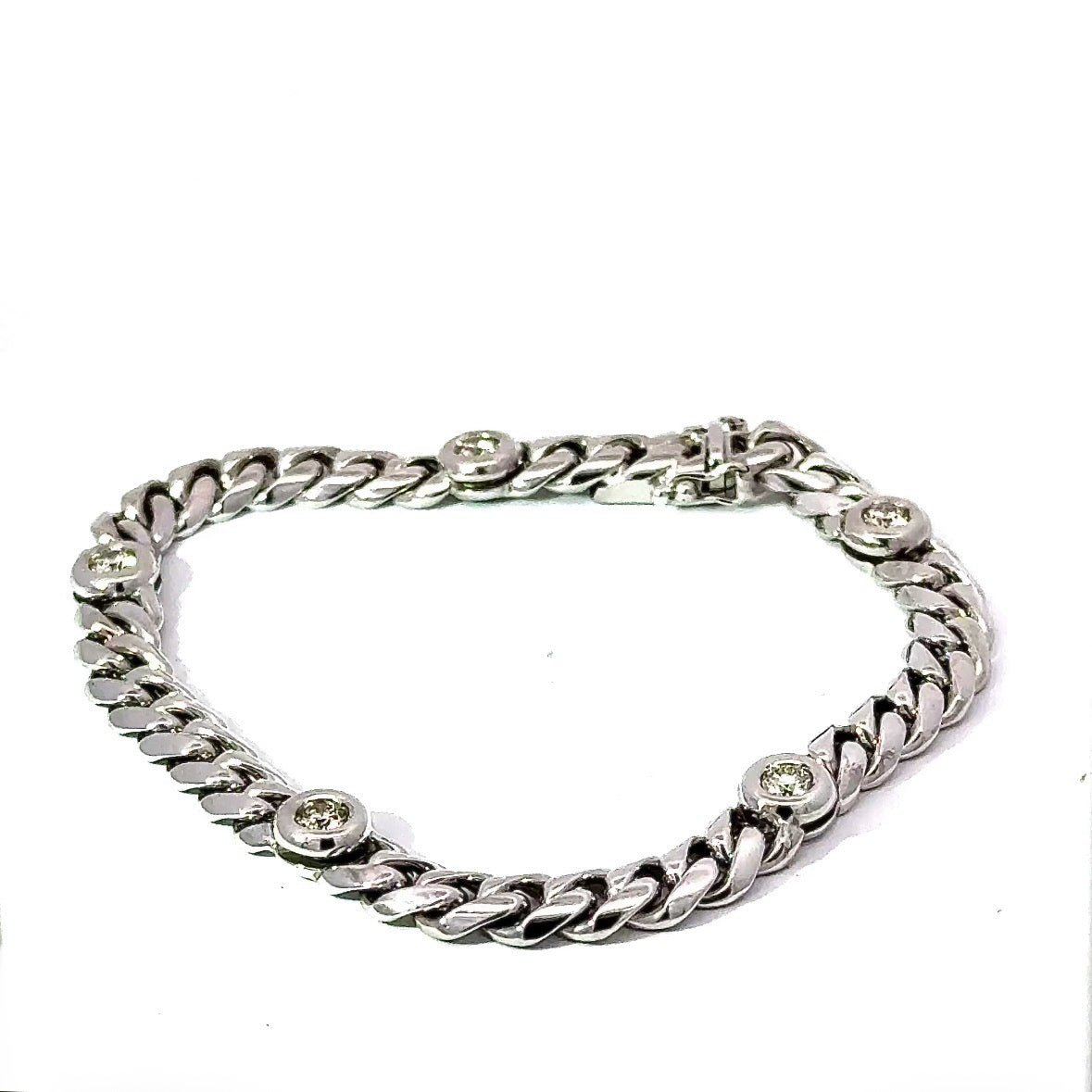 Timeless curb chain bracelet in 14 karat (585) white gold with brilliant-cut diamonds