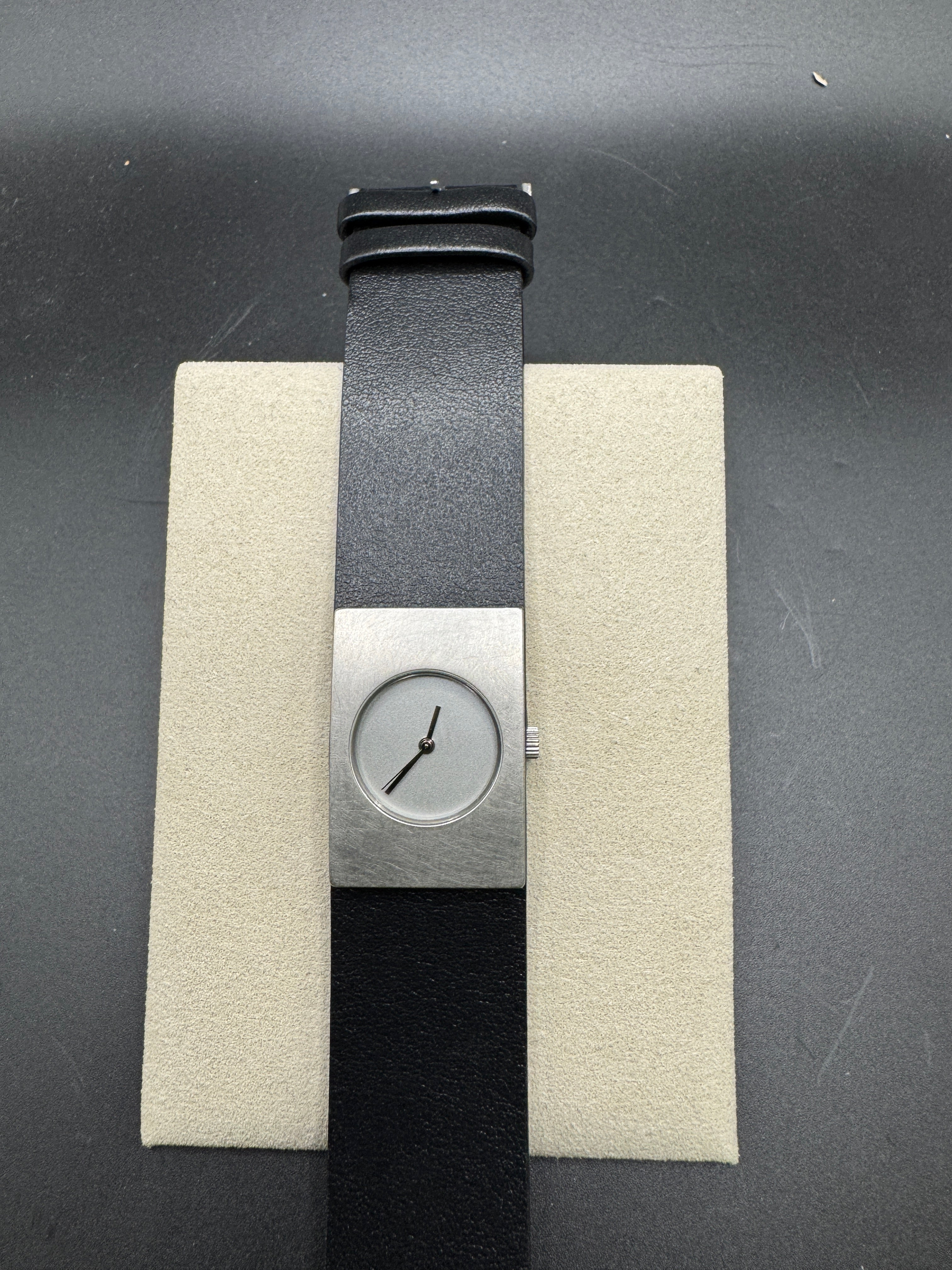 Original Niessing Radius 9 o'clock in 950 platinum size M