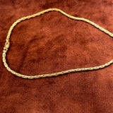 Zeitlose und stilvolle Goldkette in 18 Karat mit Karabiner