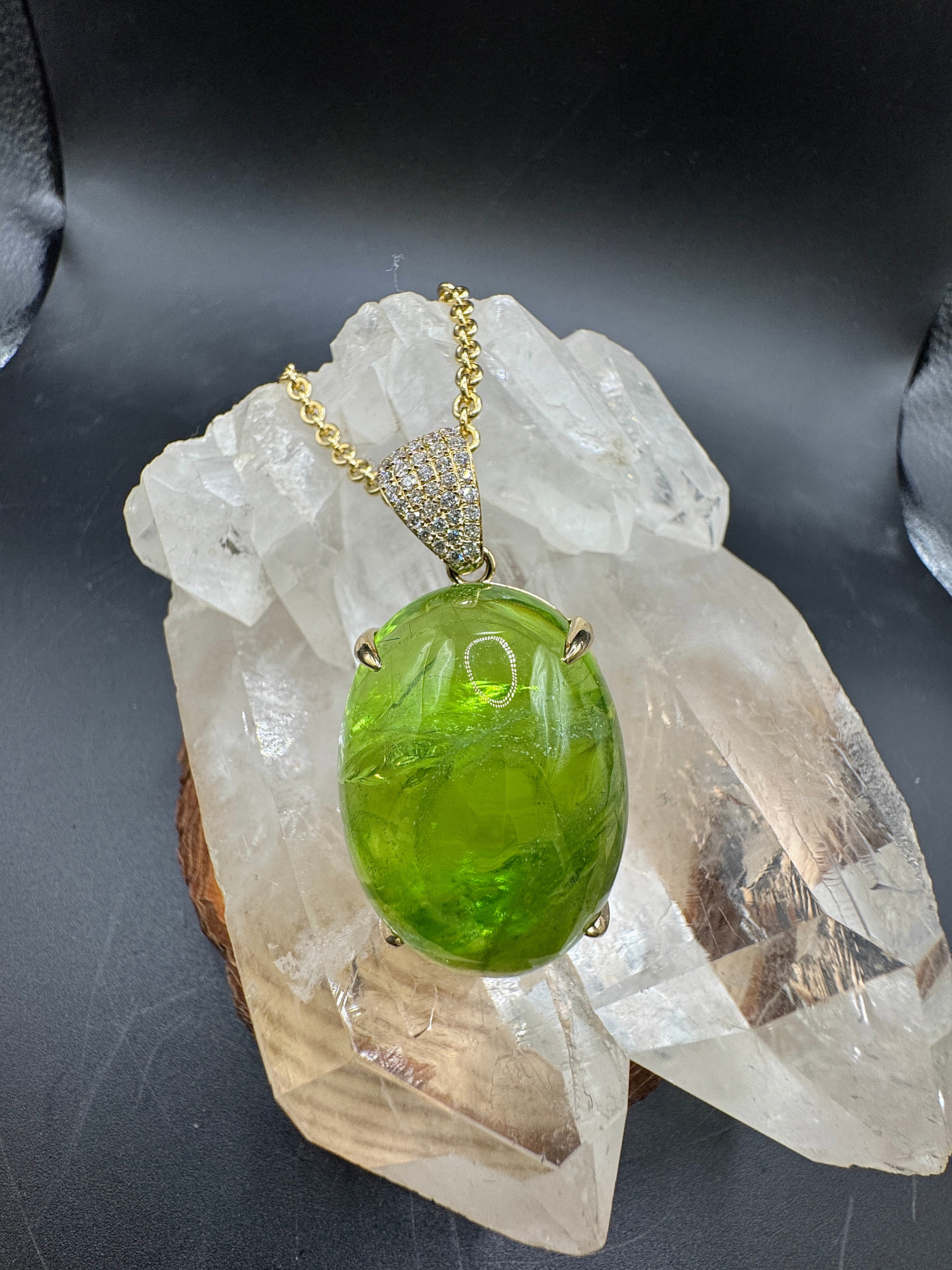 Huge Pendant in 14 Karat Yellow Gold with impressive Peridot & Brilliants