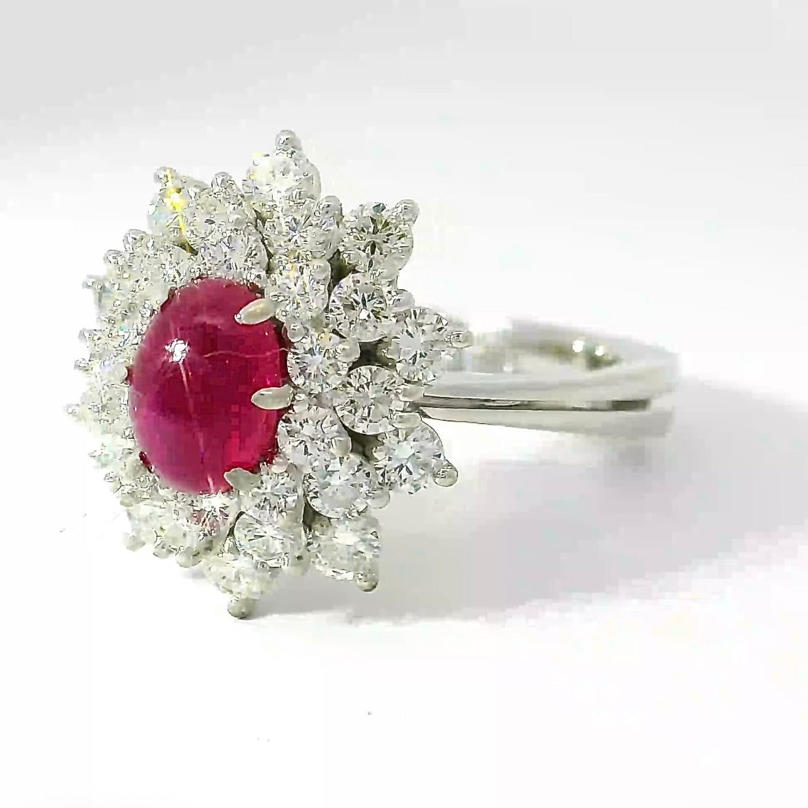 High-Quality Entourage Ring in 18 Karat White Gold with Ruby Cabochon & Brilliants
