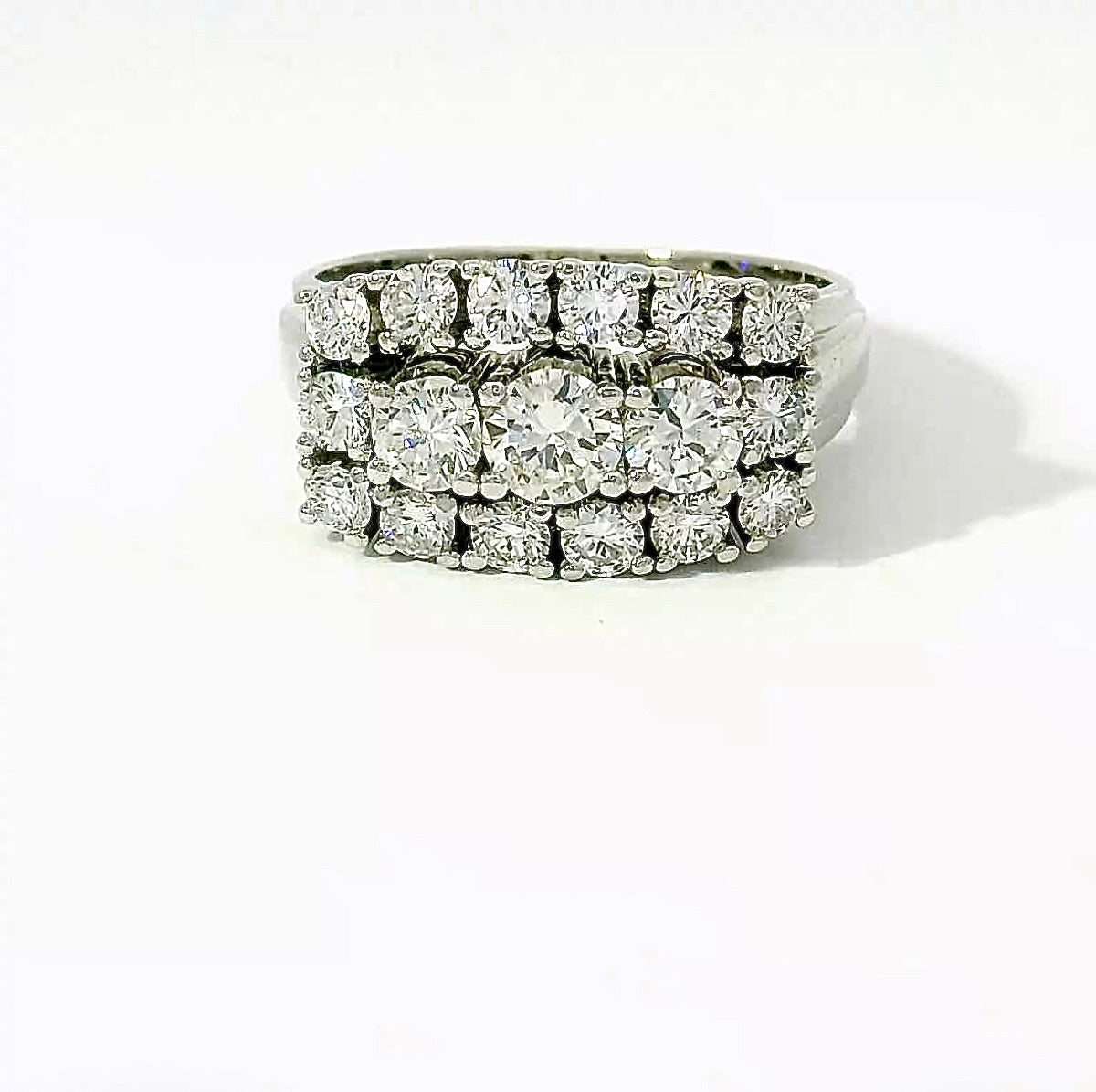 Vintage-Cocktailring in 14 Karat Weißgold mit 1,47 ct hochfeinen Brillanten