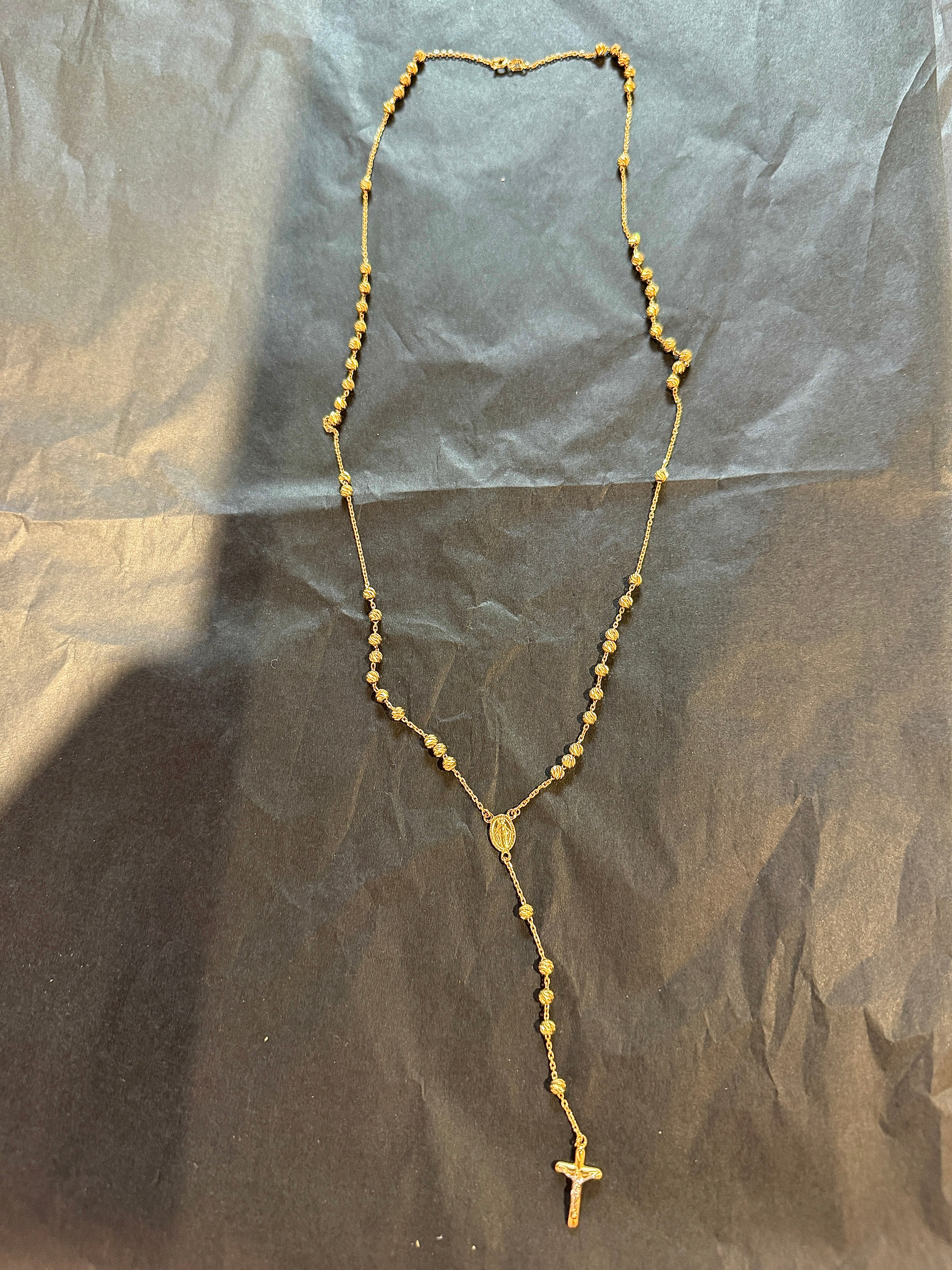 Zeitloser Rosenkranz in 14 Karat (585) Gelbgold mit Madonna & Jesus