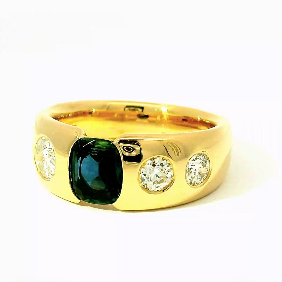 Hochwertiger Jaufmann Ring in 18 Karat Gelbgold mit Saphir & riesigen Diamanten