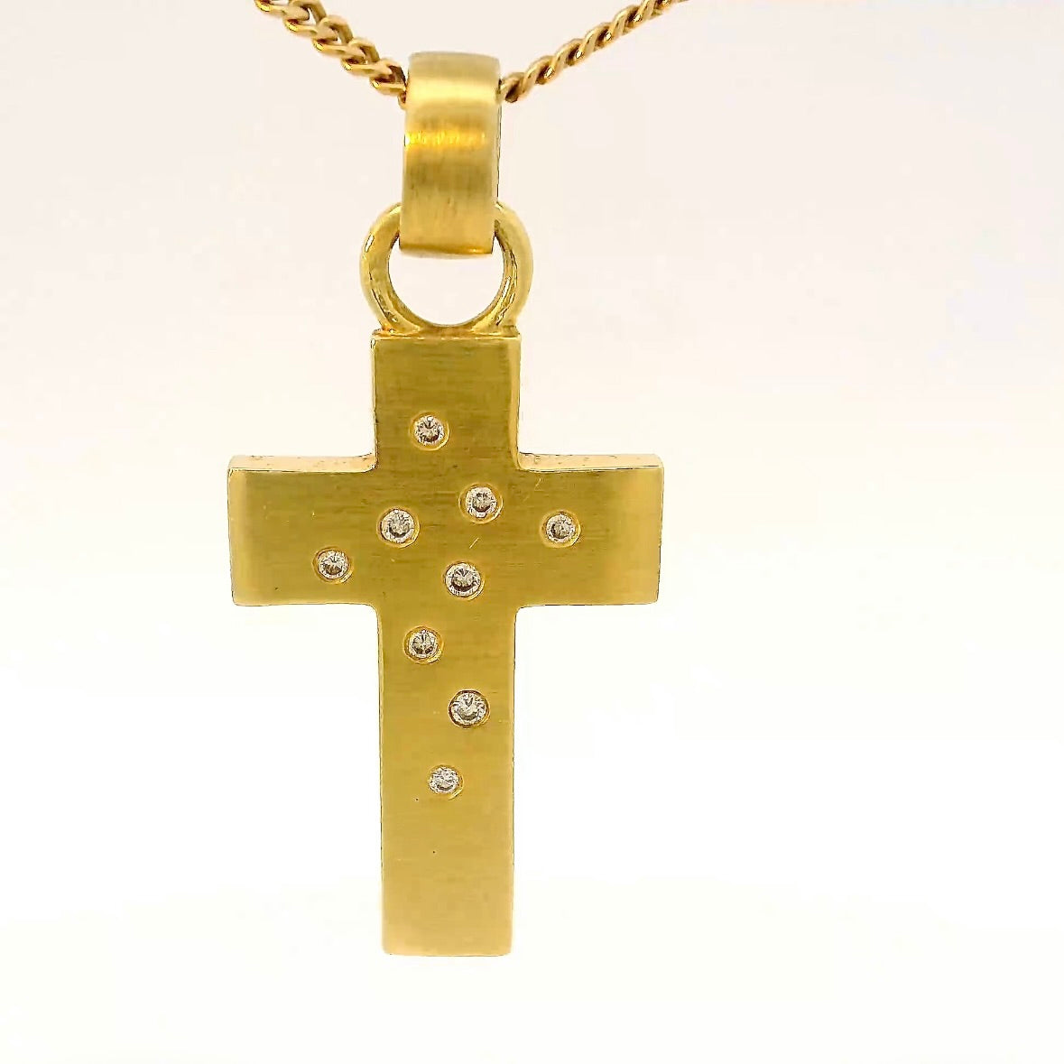 Cross pendant