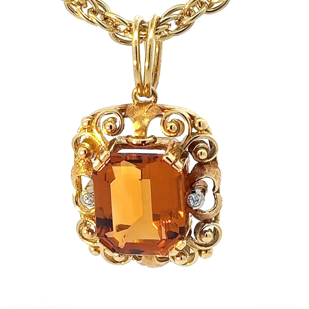 Handcrafted pendant in 18k yellow gold with citrine & brilliant-cut diamonds by Jaufmann