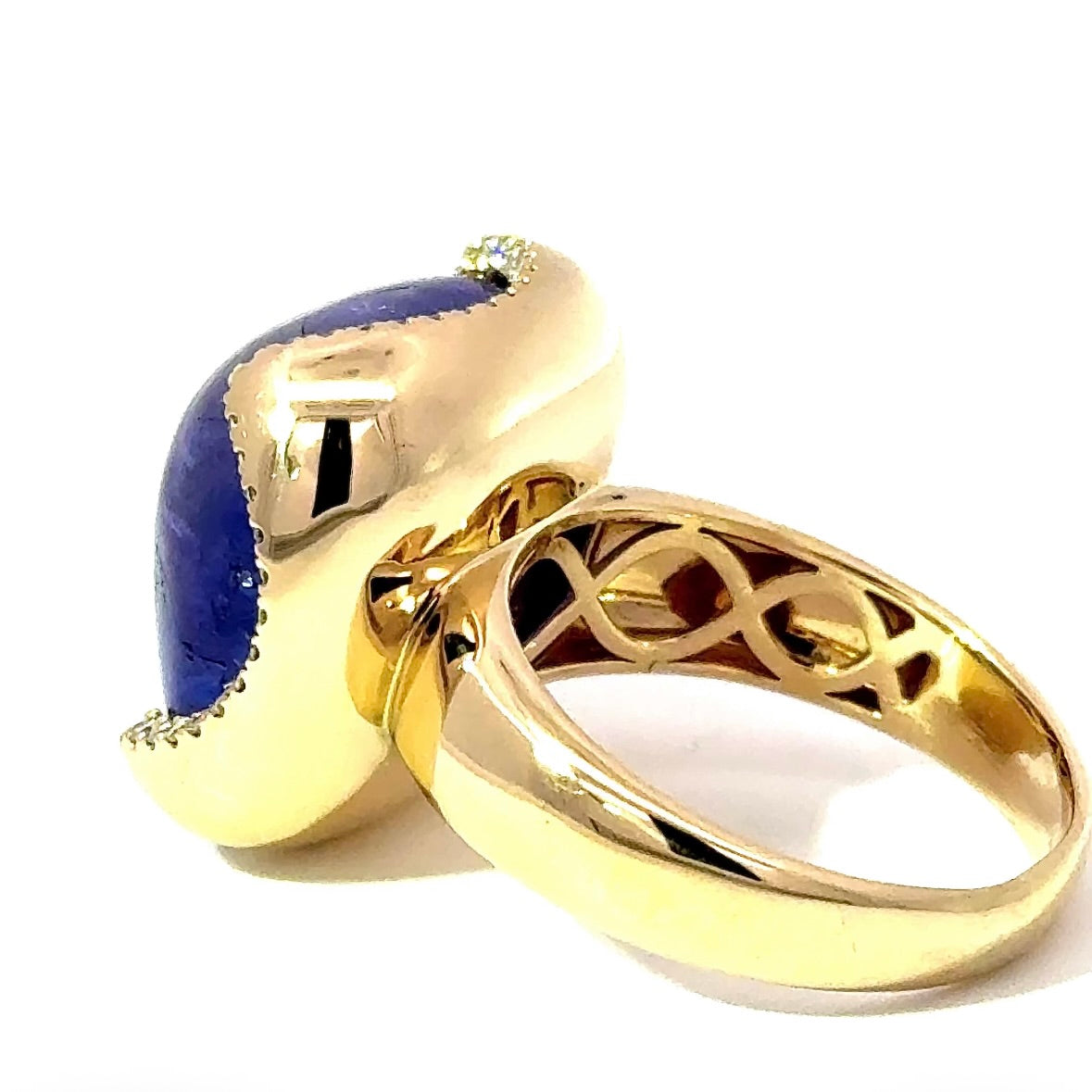 Beeindruckender Ring in 14 Karat Gelbgold mit feinen Tansanit & Brillanten