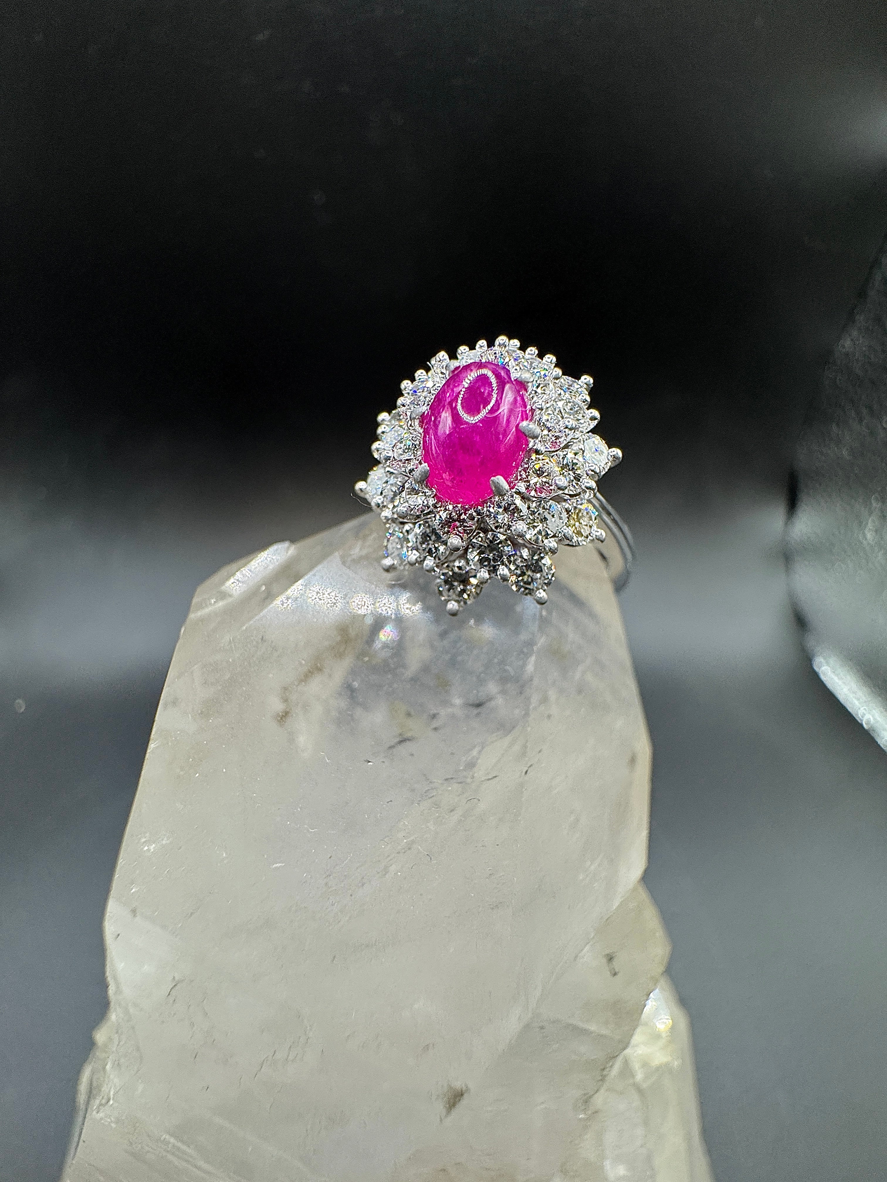 High-Quality Entourage Ring in 18 Karat White Gold with Ruby Cabochon & Brilliants
