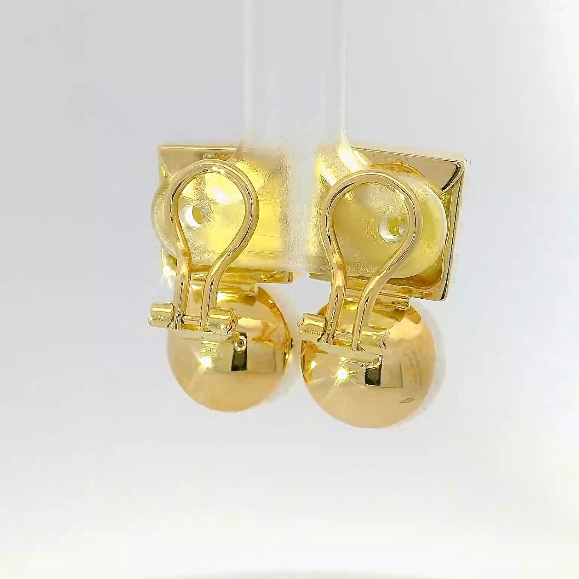 Massive 18k yellow gold earrings with brilliant cut diamonds & freshwater pearls