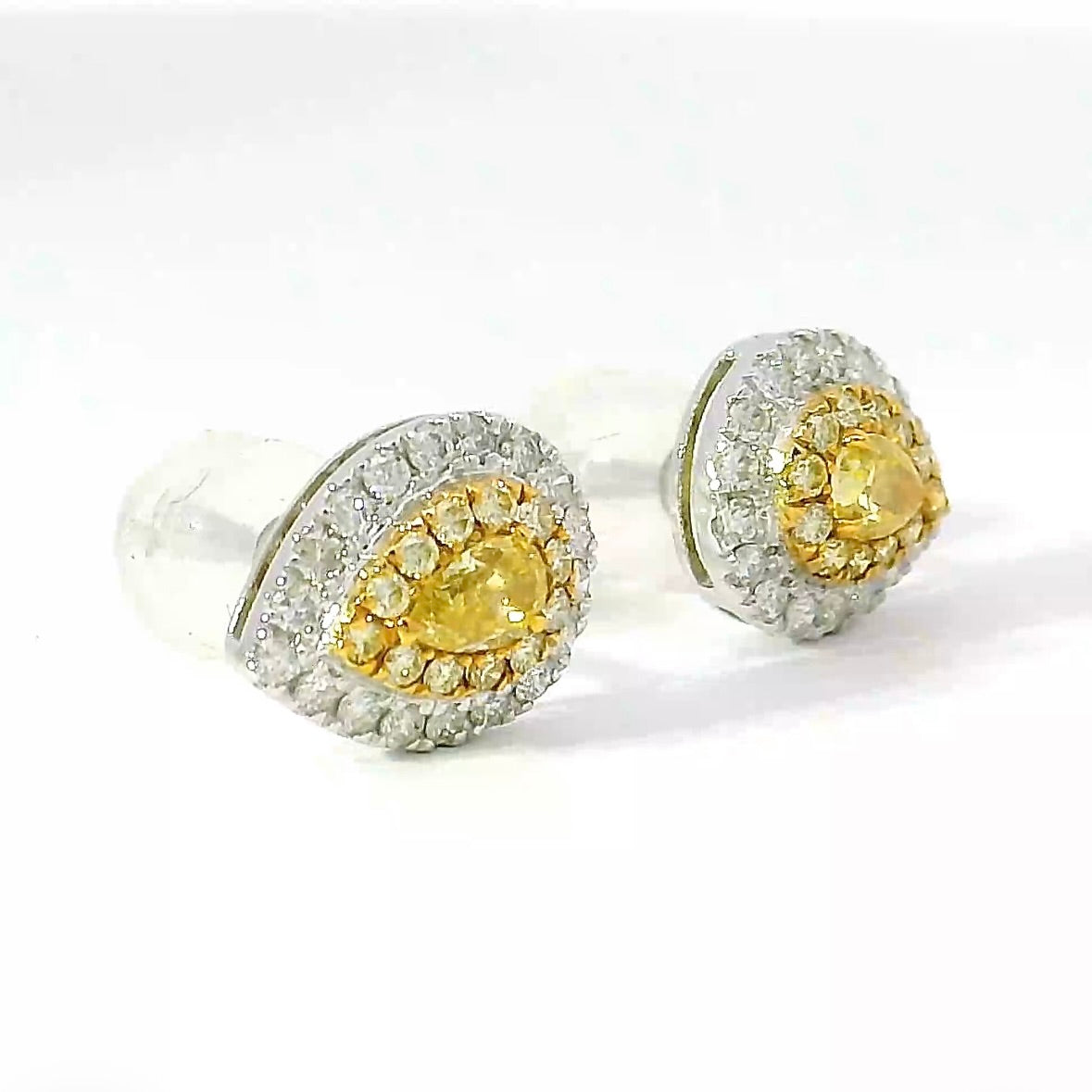 Moderne Brillantstecker in 18 Karat Gelb- und Weißgold mit Fancy Yellow Brillanten
