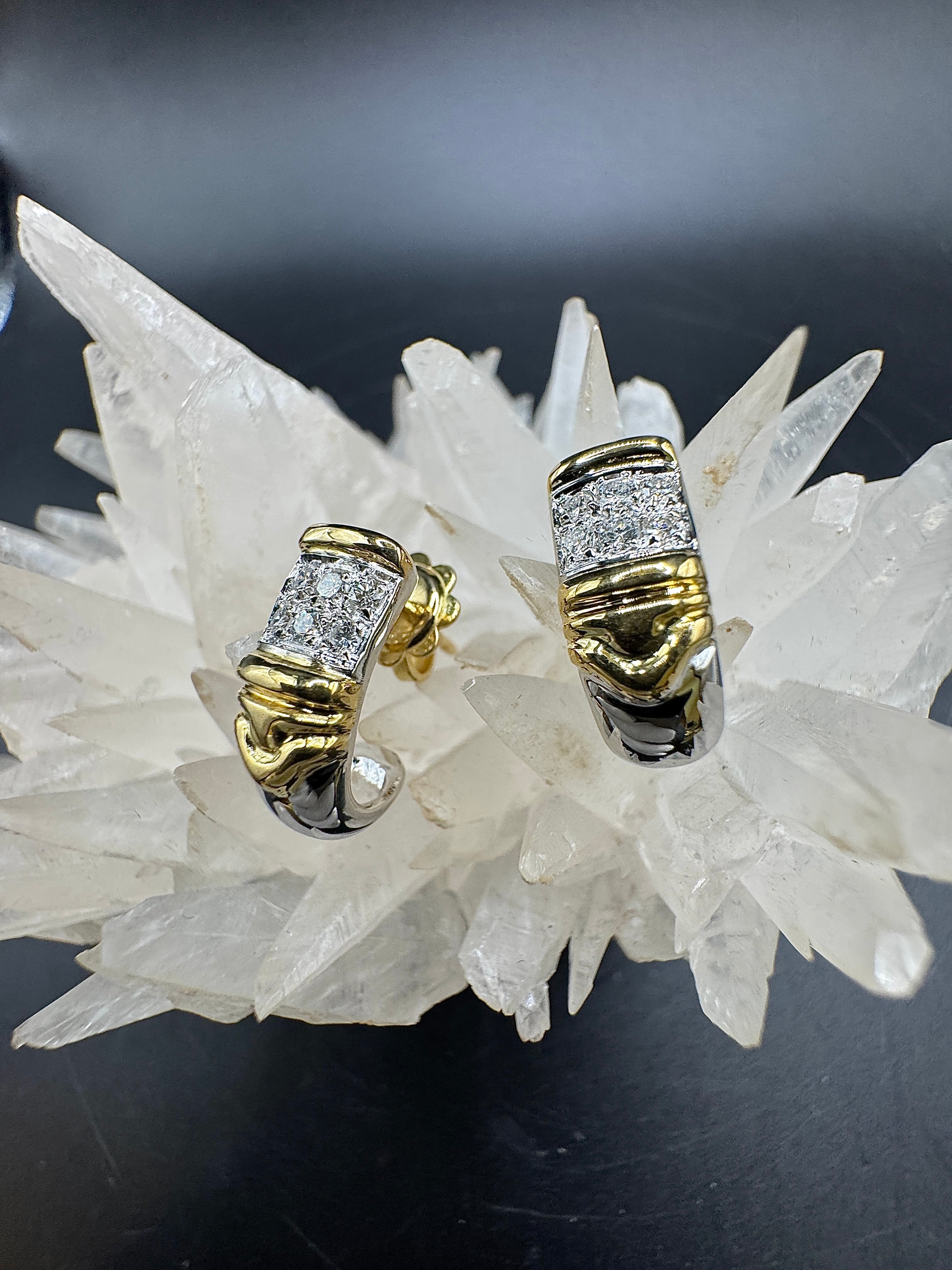 Fancy earrings in 18k yellow and white gold with brilliant-cut diamonds