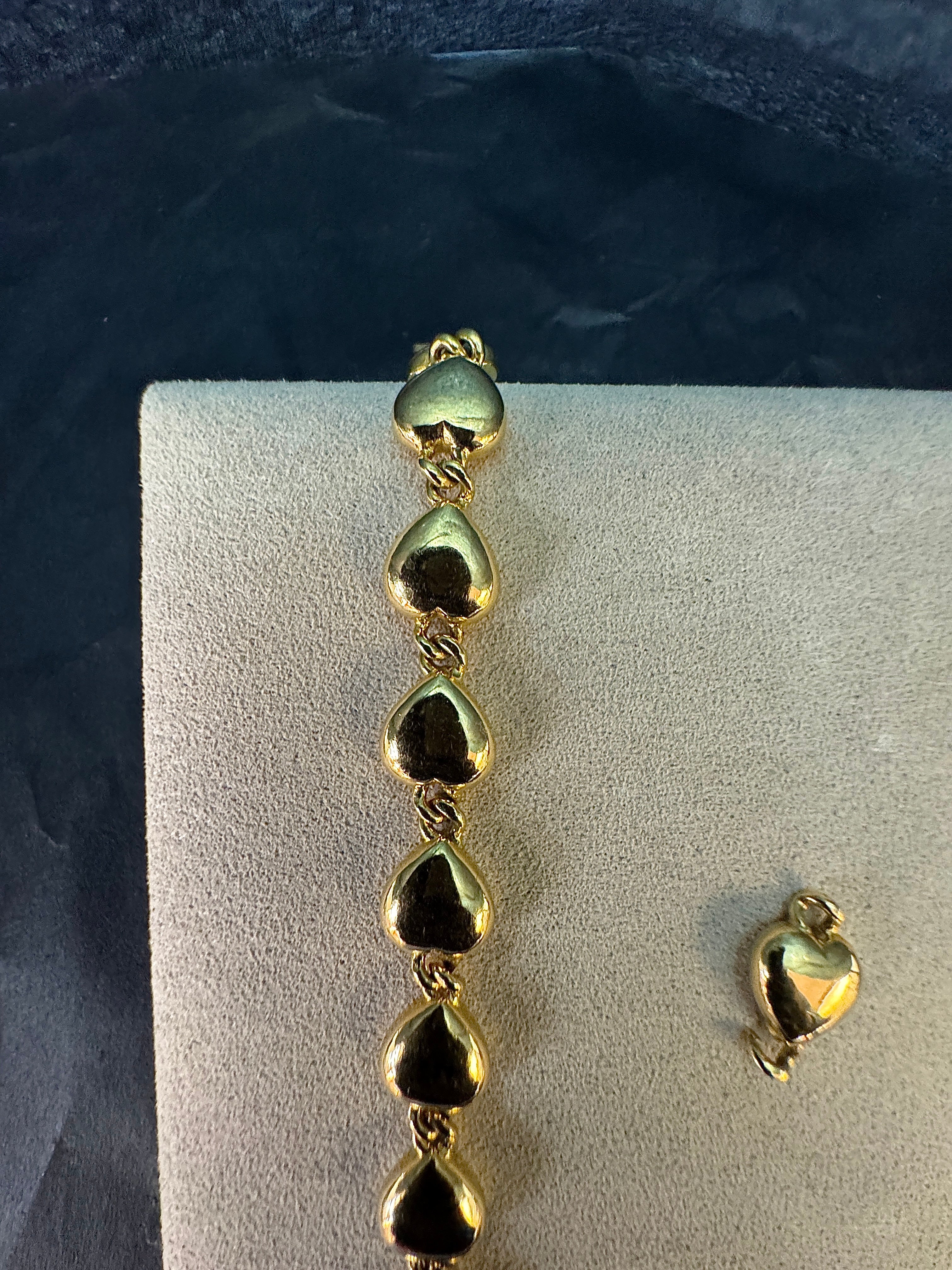 Solid Heart Bracelet in 18 Karat (750) Yellow Gold with Extension Link