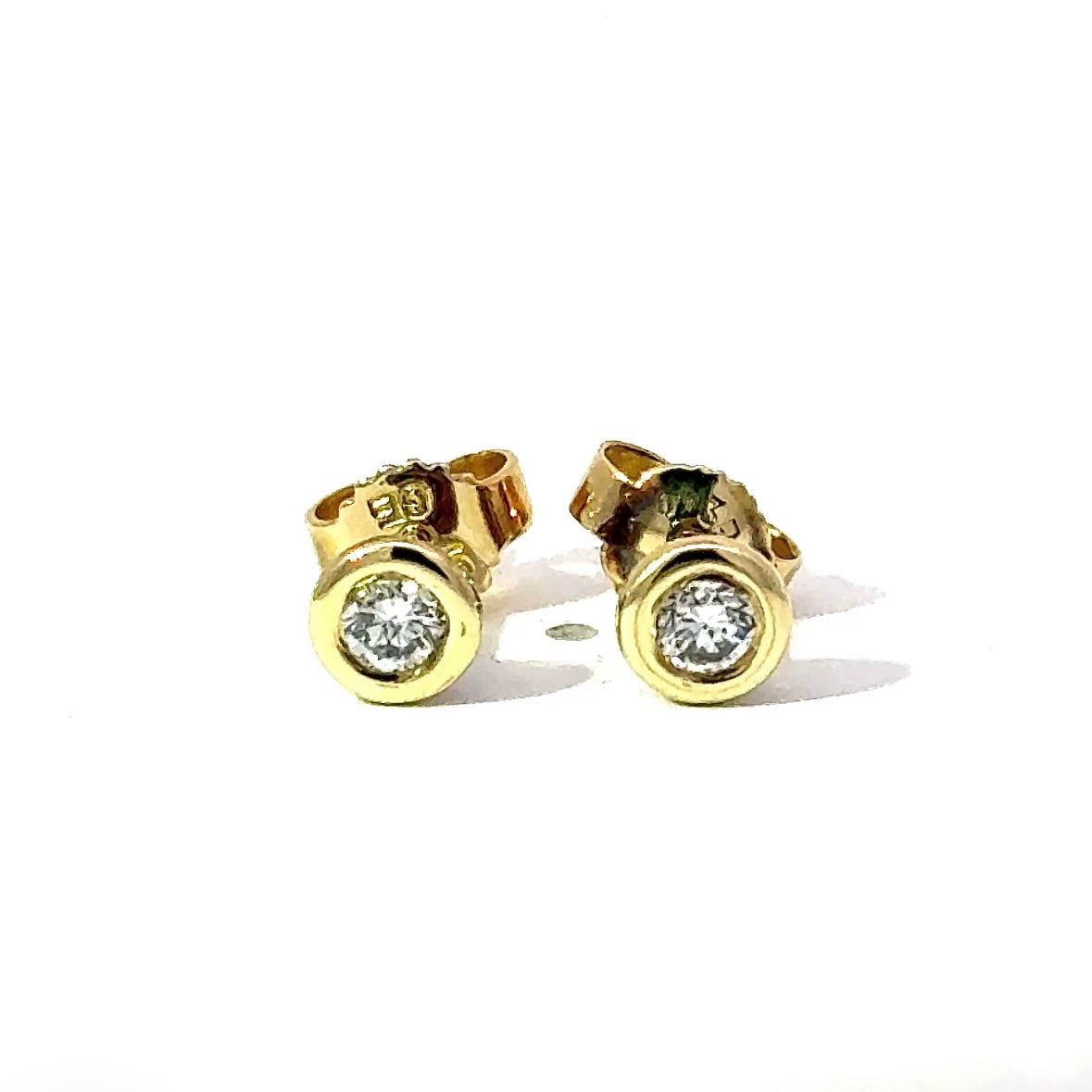 Ohrstecker in 14 Karat Gelbgold mit hochfeinen Brillanten