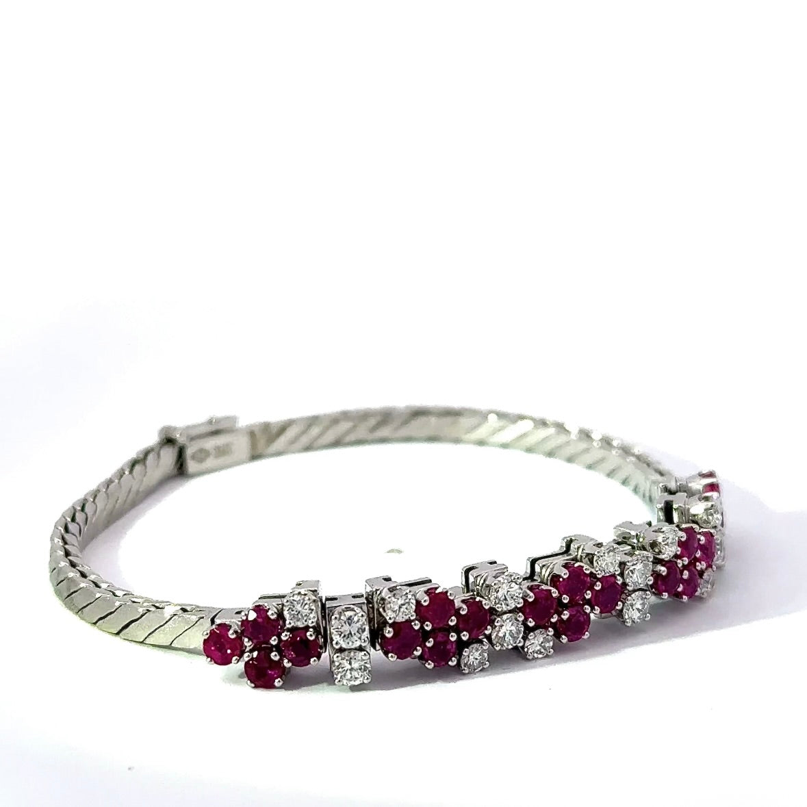 Hochwertiges Armband in 18 Karat Weißgold mit Rubinen & Brillanten
