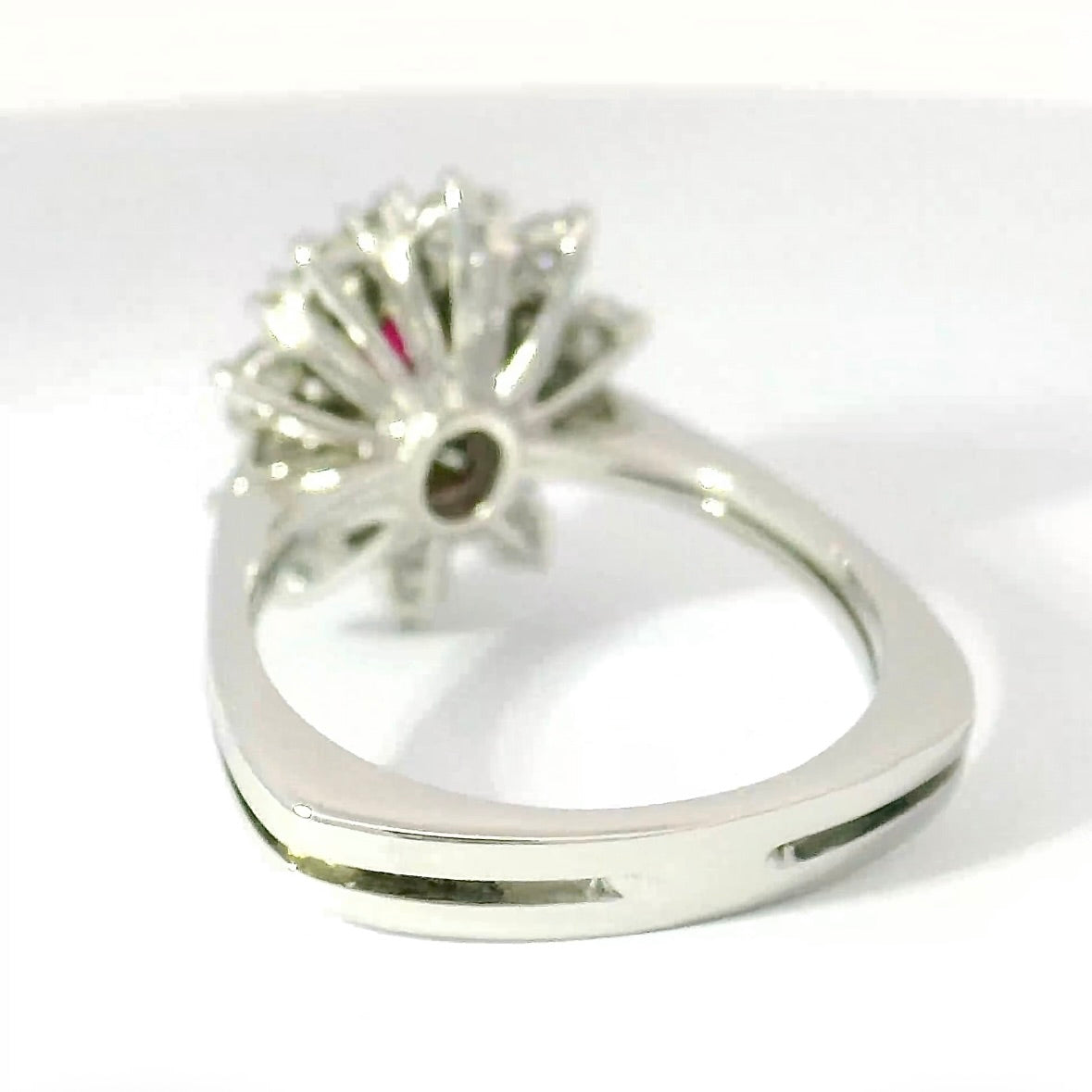 High-Quality Entourage Ring in 18 Karat White Gold with Ruby Cabochon & Brilliants