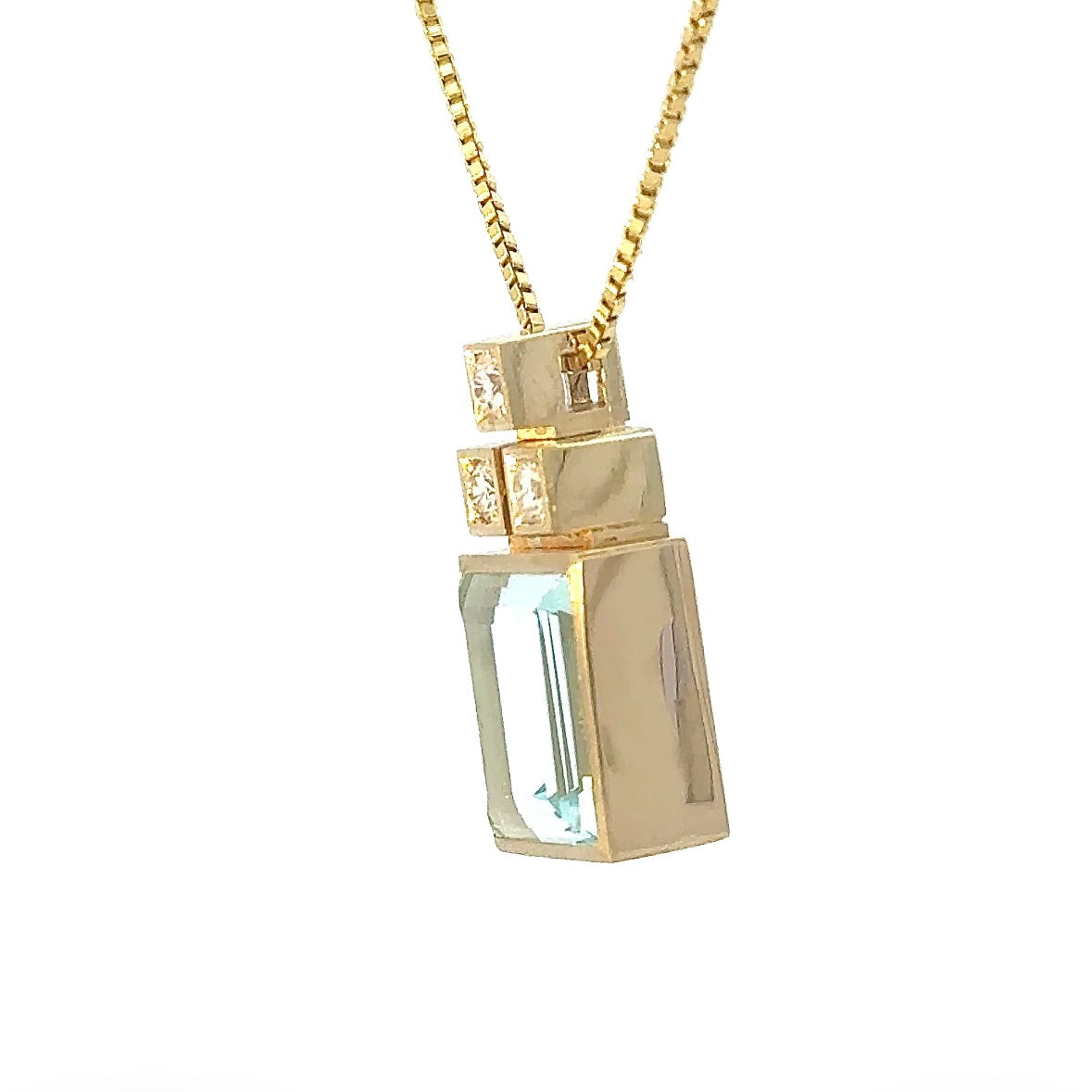 Handmade Pendant in 14 Karat Yellow Gold with Aquamarine & Brilliants