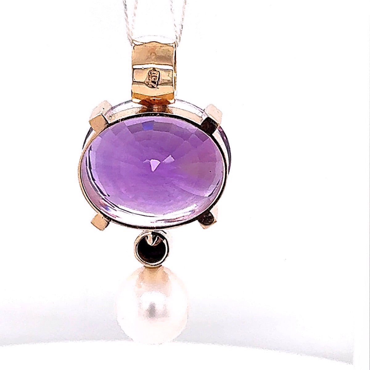 Beeindruckender Anhänger in 18 Karat Gelbgold mit feinen Amethyst, Brillant & Südsee-Perle