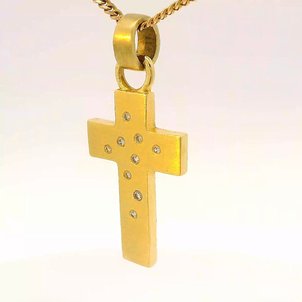 Cross pendant