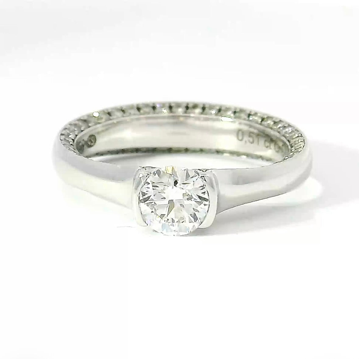 Edler Ring in 18 Karat Weißgold mit feinen Brillanten von Schaffrath