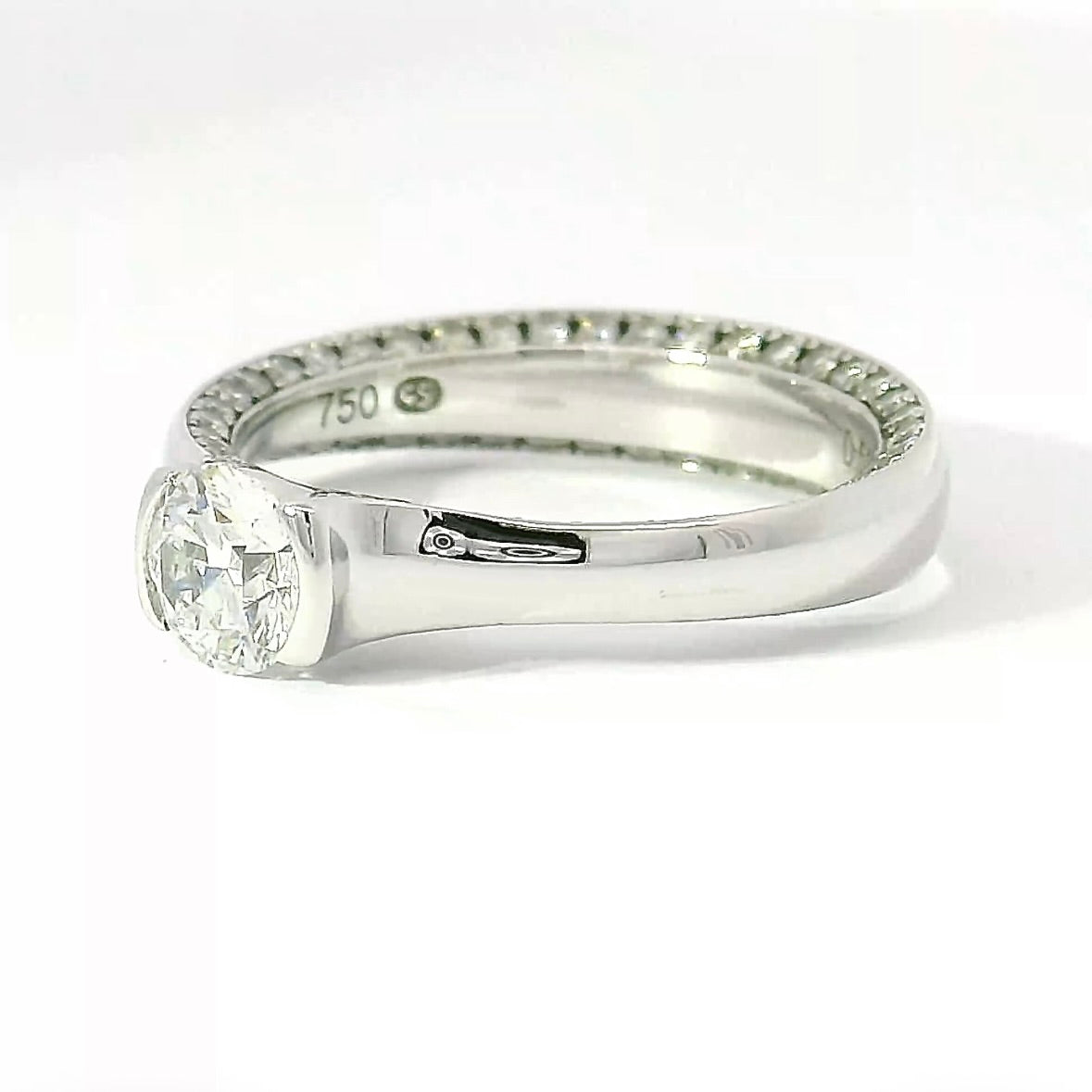 Edler Ring in 18 Karat Weißgold mit feinen Brillanten von Schaffrath