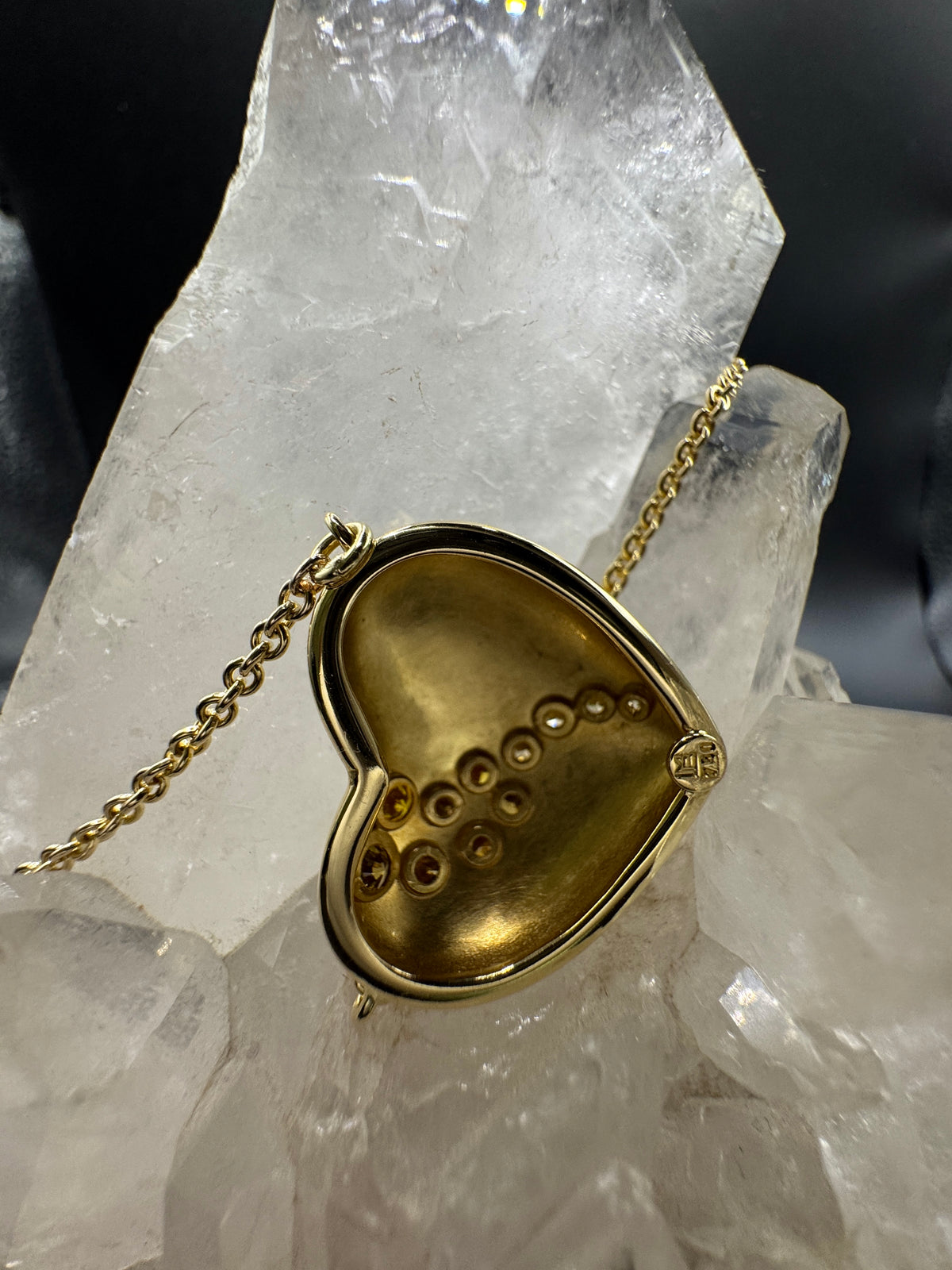 Hartenketting in 18 karaat geelgoud met natuurlijk gekleurde diamanten, met ketting in 14 karaat