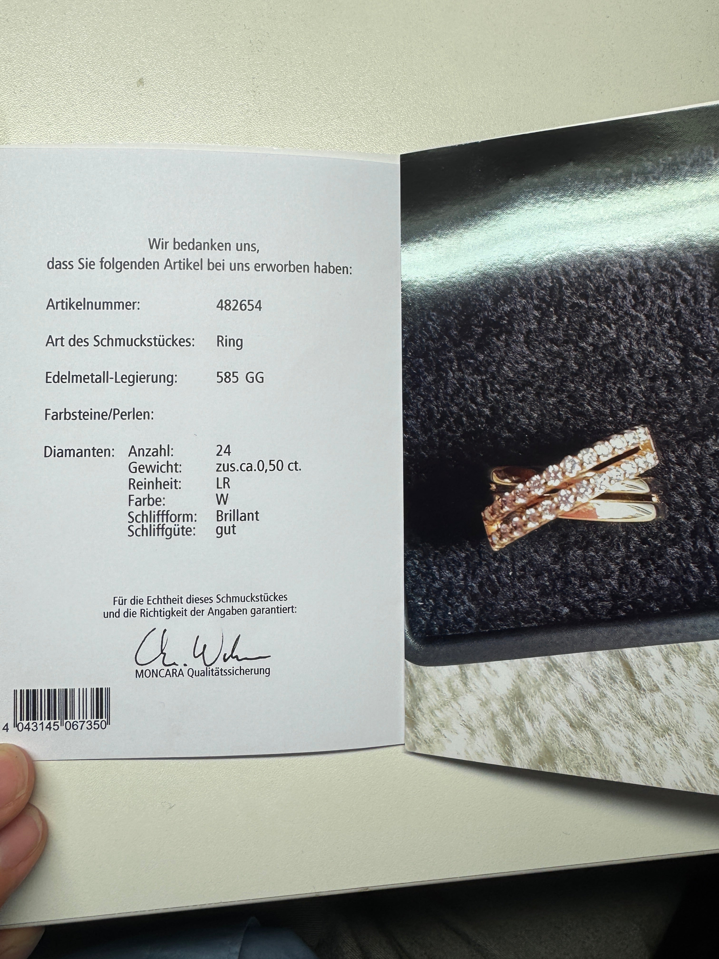 Moderner Moncara Ring in 14 Karat Gelbgold mit lupenreinen Brillanten