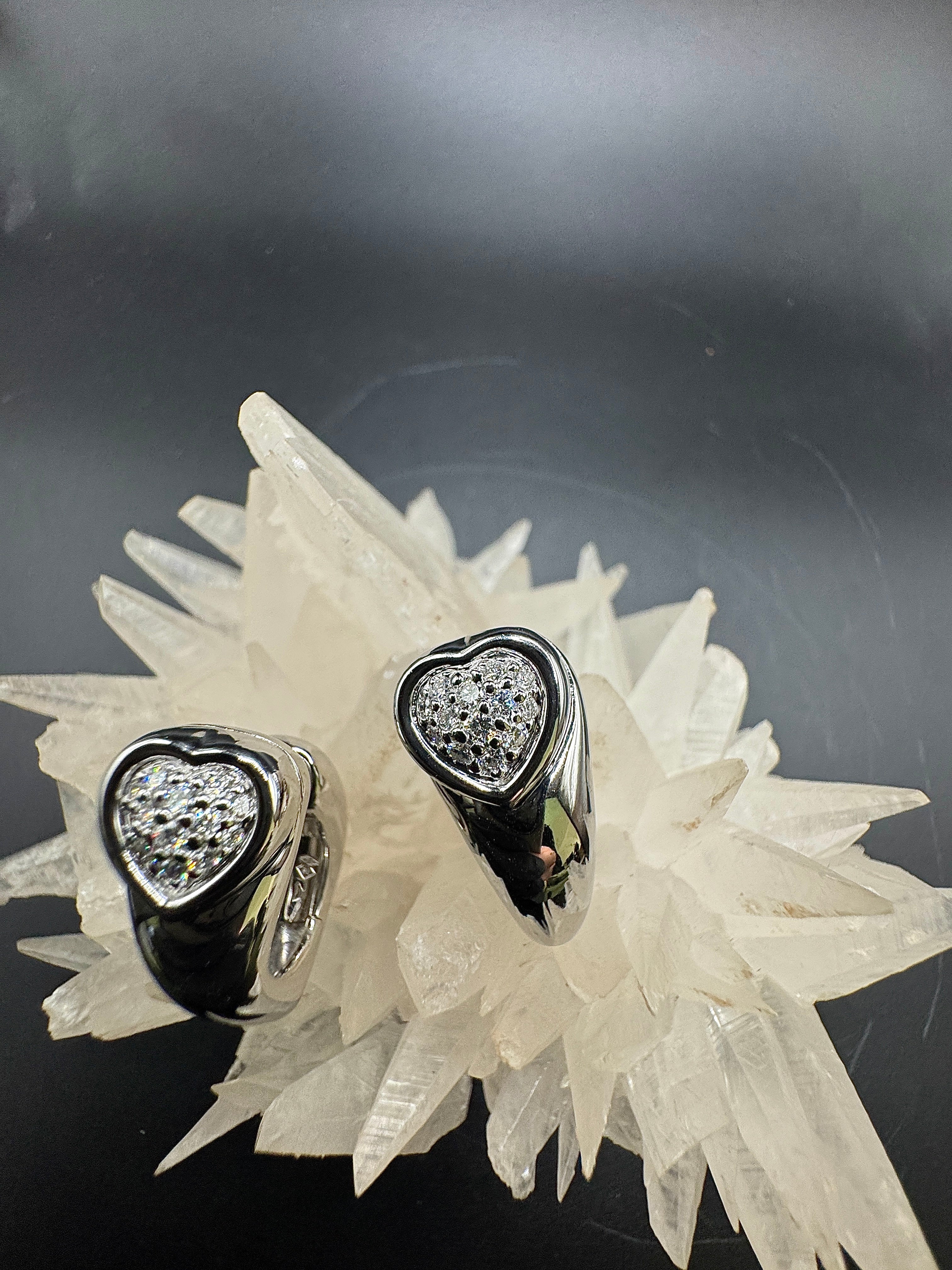 Originele Piaget-oorbellen in 18 karaat met briljant geslepen diamanten