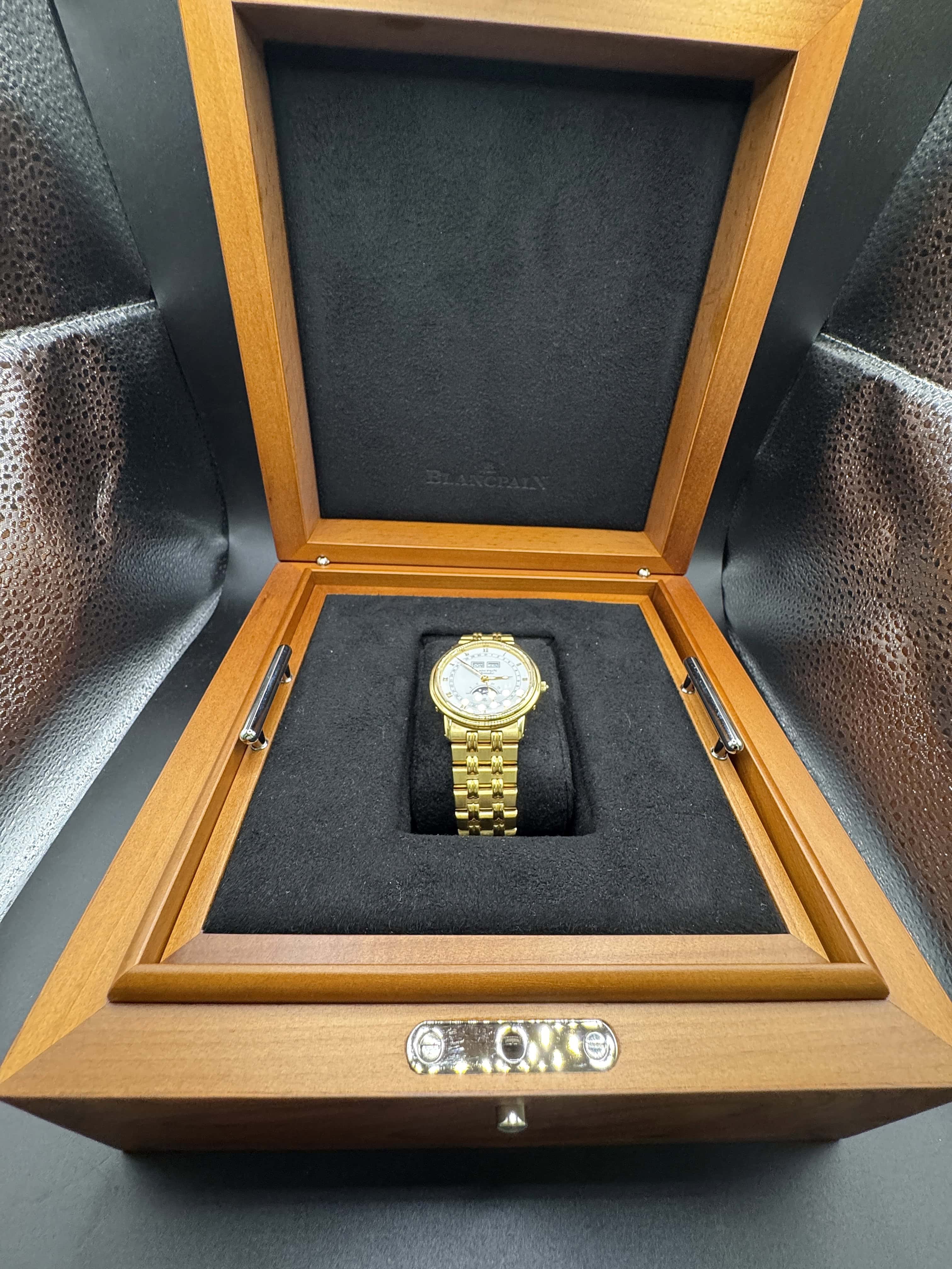 Blancpain Villeret Ref. 6595 in 18 Karat Gelbgold mit Mondphase