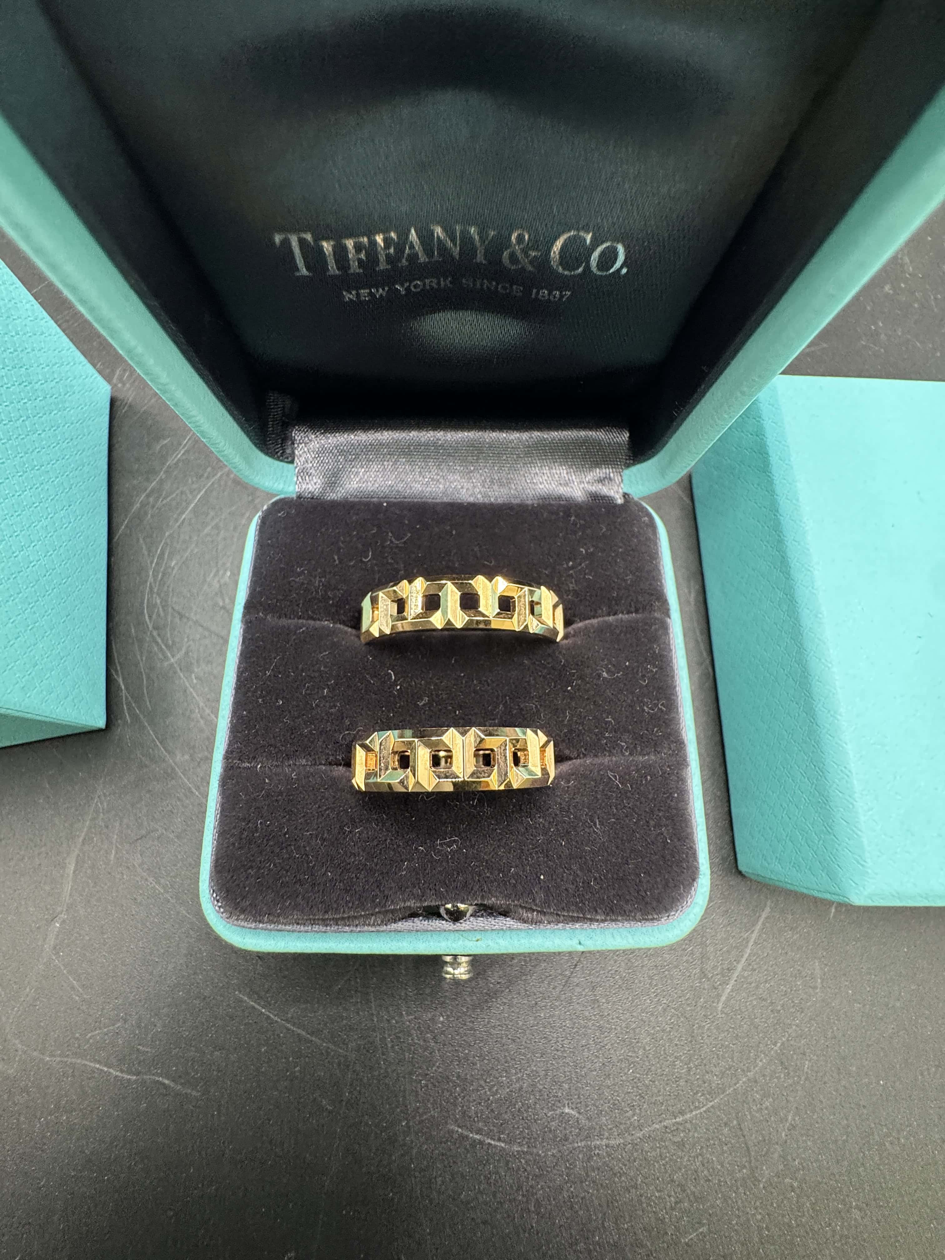 Originale Tiffany & Co. True Ringe in 18 Karat Roségold – Style Tiffany T