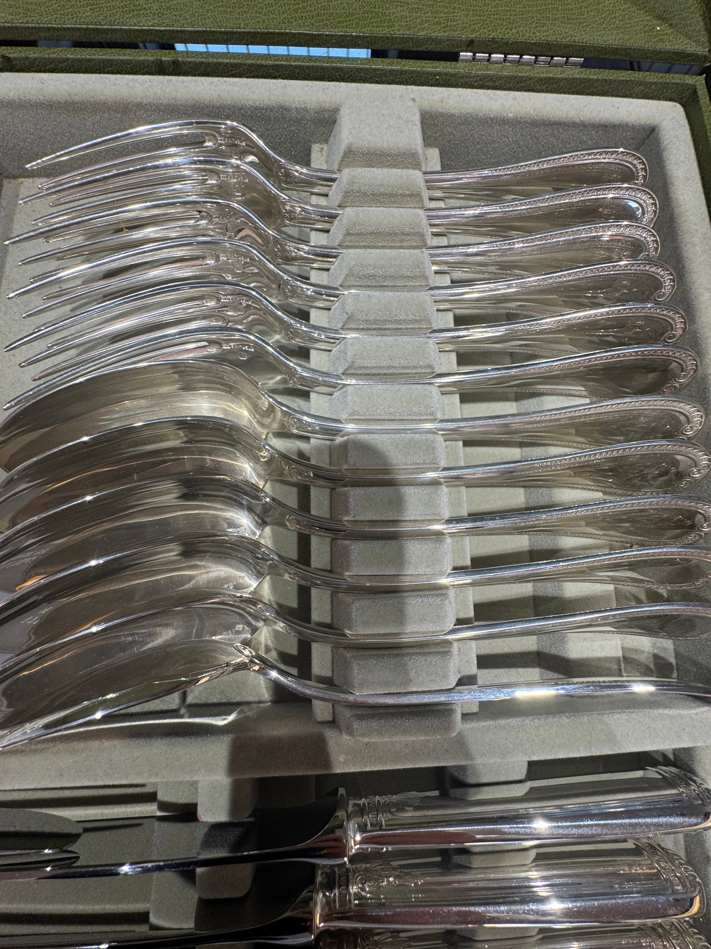 Malmaison Sterling-Silber-Besteckset von Christofle für 6 Personen – 30-teilig mit Koffer