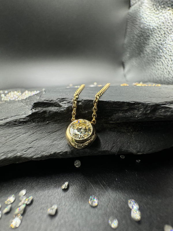 Edler Solitär Anhänger in 14 Karat Gelbgold mit feinen Brillant & Kette