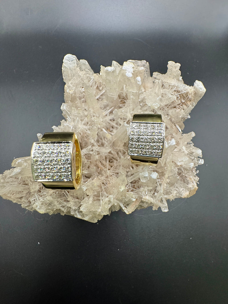 Handgefertigte Kreolen in 18 Karat (750) Gelb- und Weißgold mit hochfeinen Brillanten