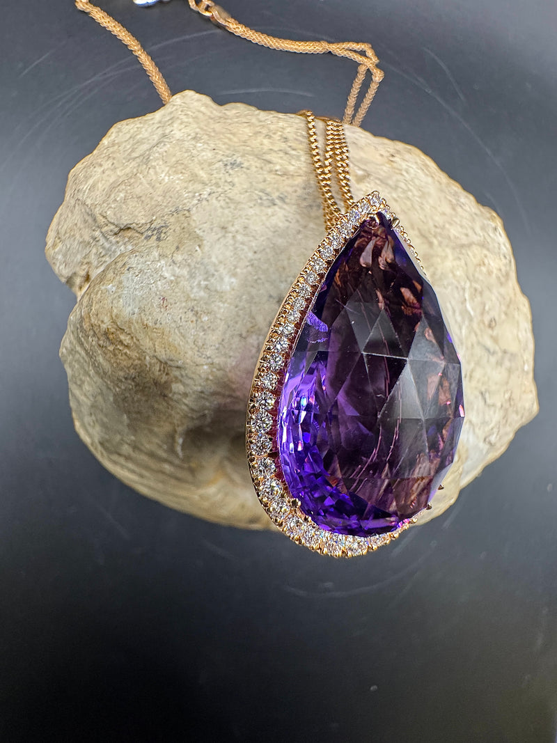 Exquisites Crivelli-Schmuckstück aus 18 Karat Roségold mit Amethyst