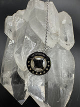 Zeitloser Moncara Anhänger in 14 Karat Weißgold mit Perle & Brillanten