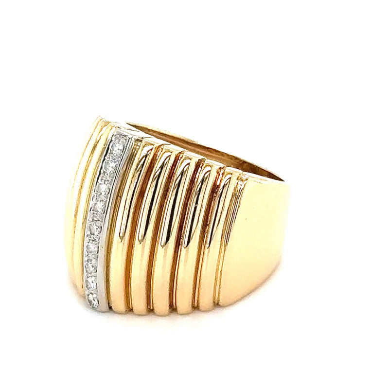 Einmaliger Vintage Ring in 18 Karat Gelbgold mit feinen Brillanten