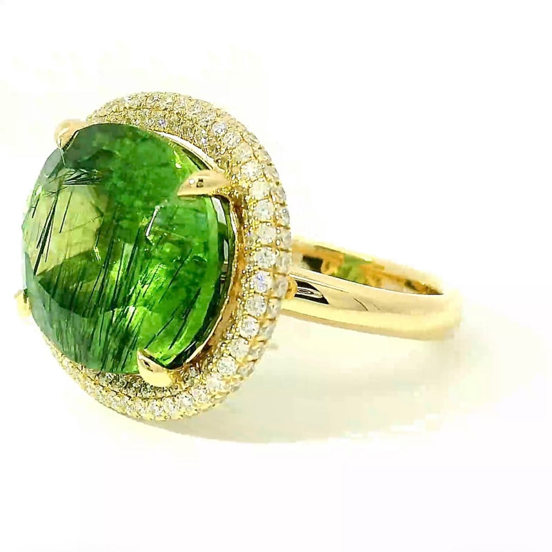 Einmaliger Ring in 14 Karat Gelbgold mit riesigem Peridot & Brillanten