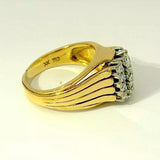 Eindrucksvoller Vintage-Ring in 18 Karat Gelb- und Weißgold mit hochfeinen Brillanten – ausdrucksstarke Handarbeit mit Geschichte